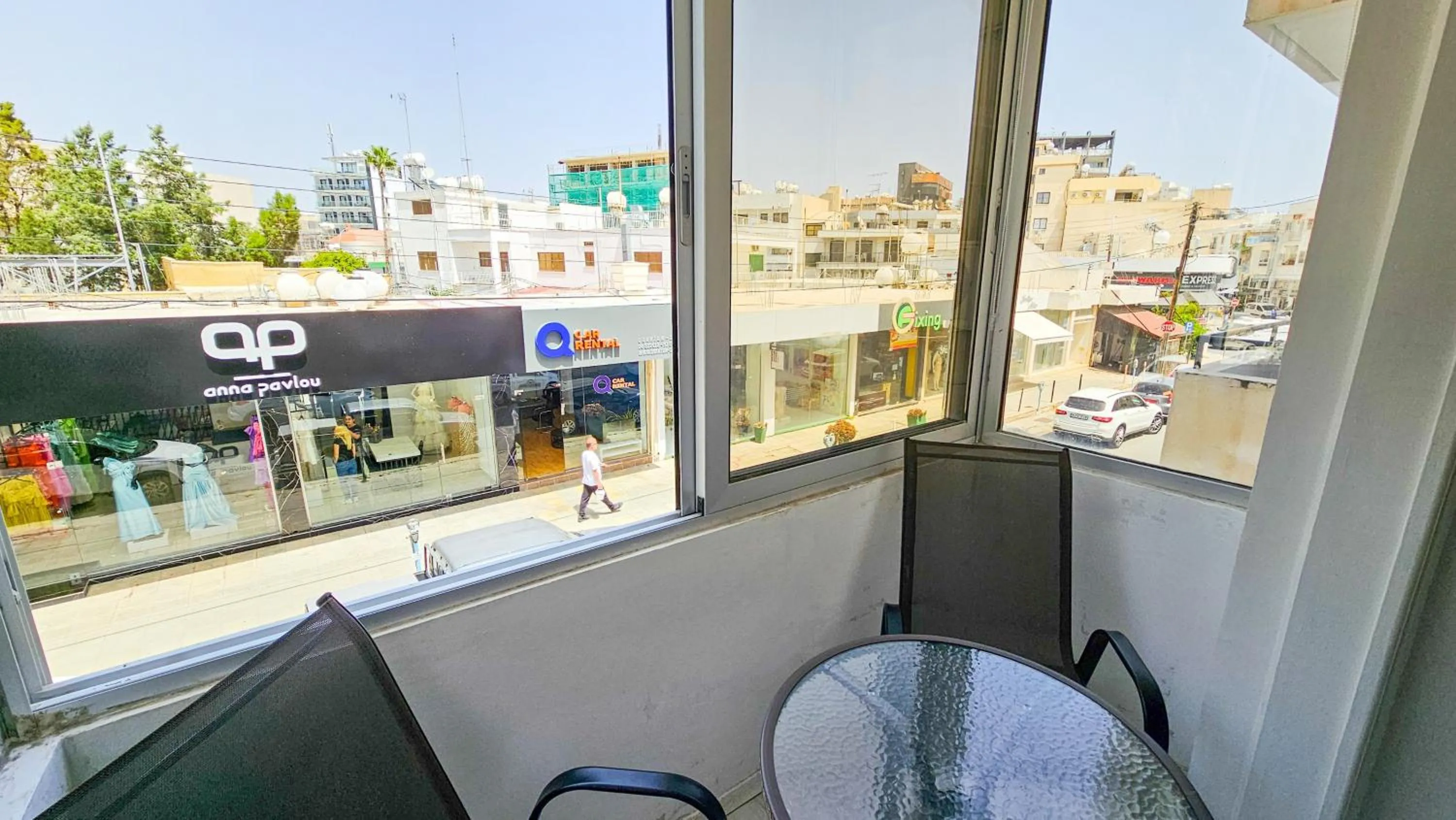 Seating area in Cheer Up City Apartment, Near to the Finikoudes Beach