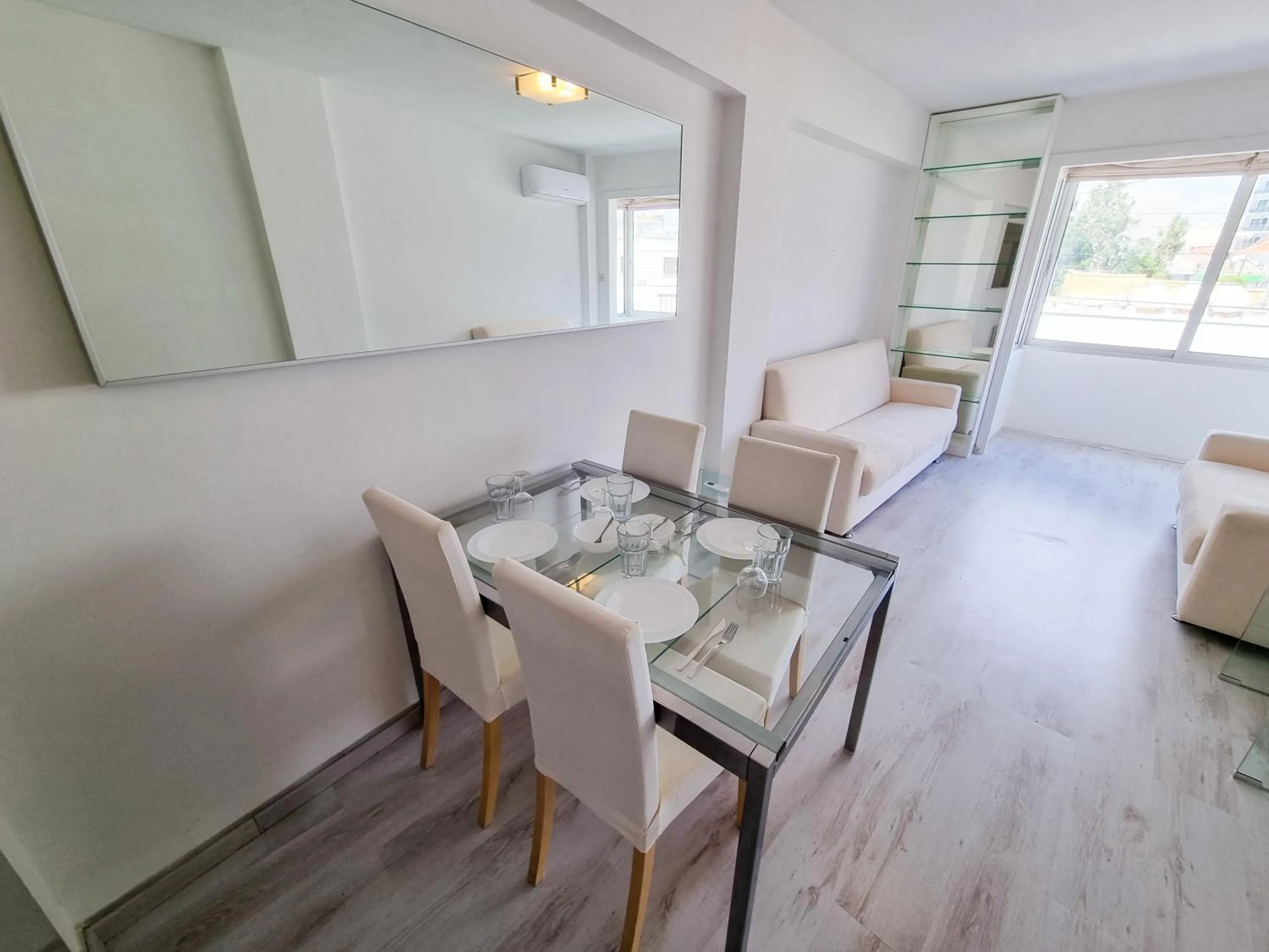 Living room in Cheer Up City Apartment, Near to the Finikoudes Beach