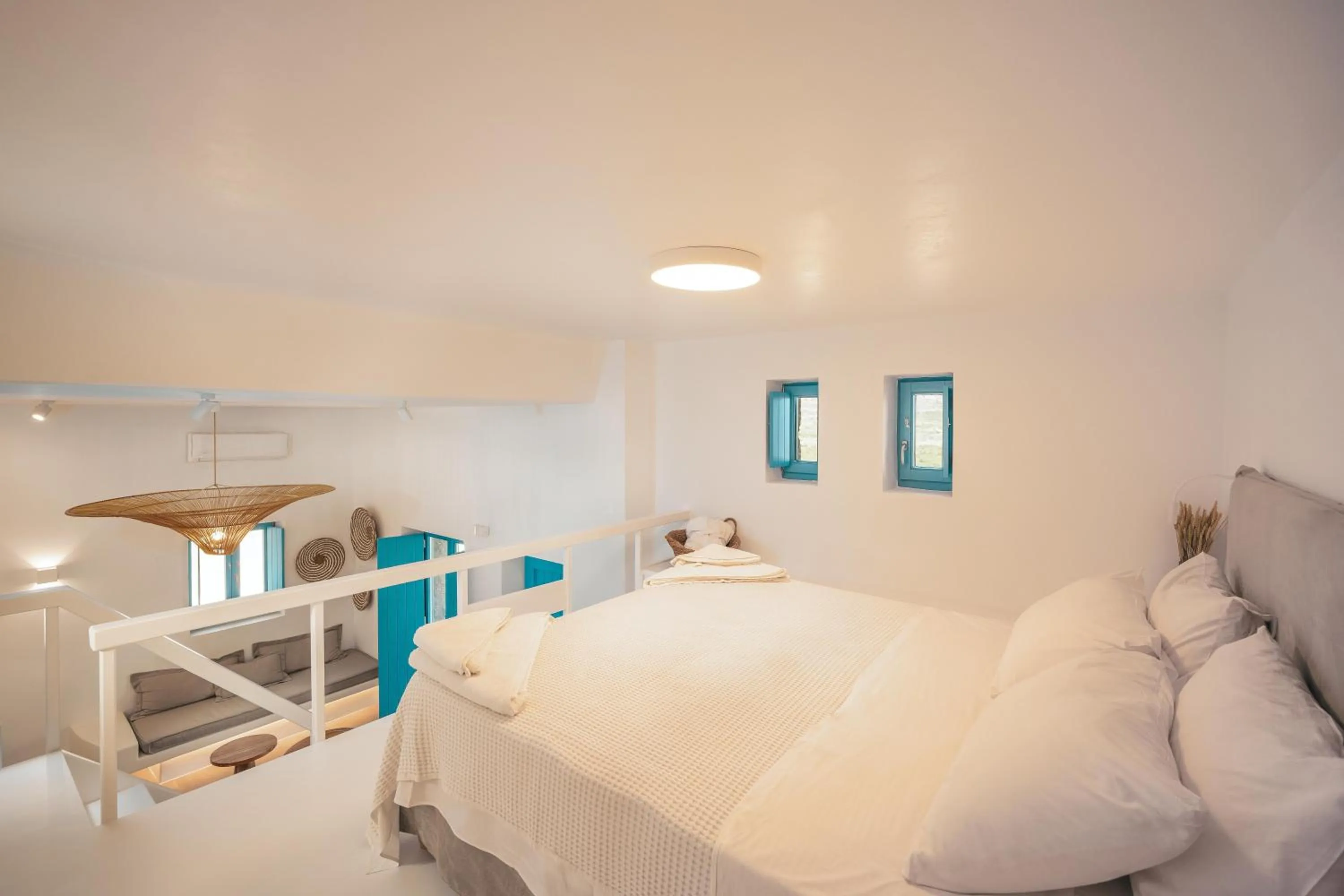 Bed in Anemela Villas & Suites Mykonos