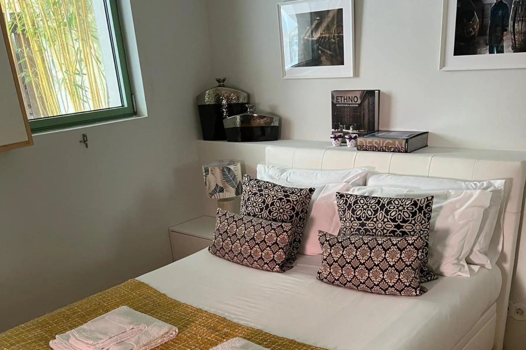Bed in Duplex Apt - Sleeps 4 - Roof Terrace - Balcony