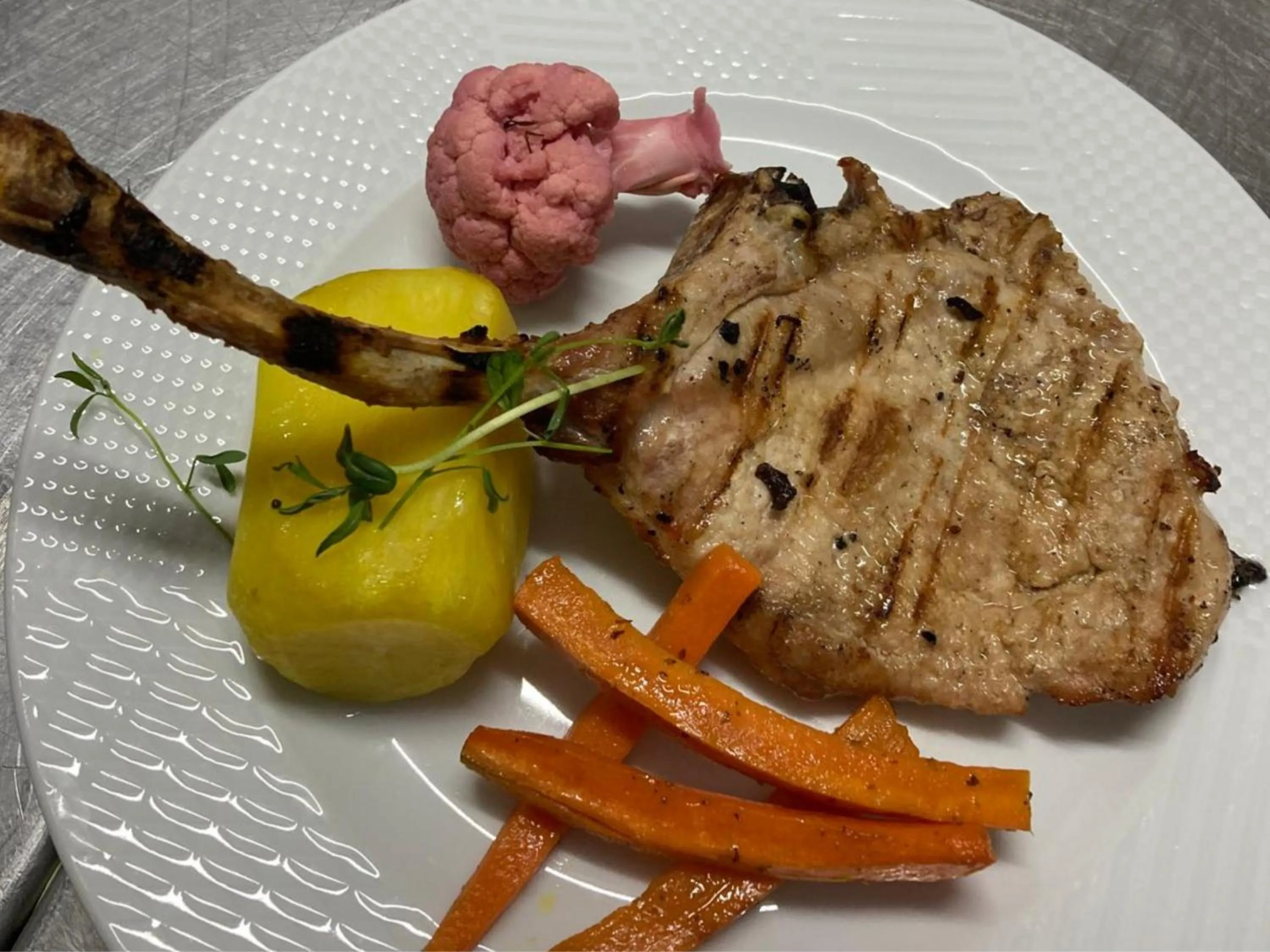 Restaurant/places to eat in Hotel Carpați