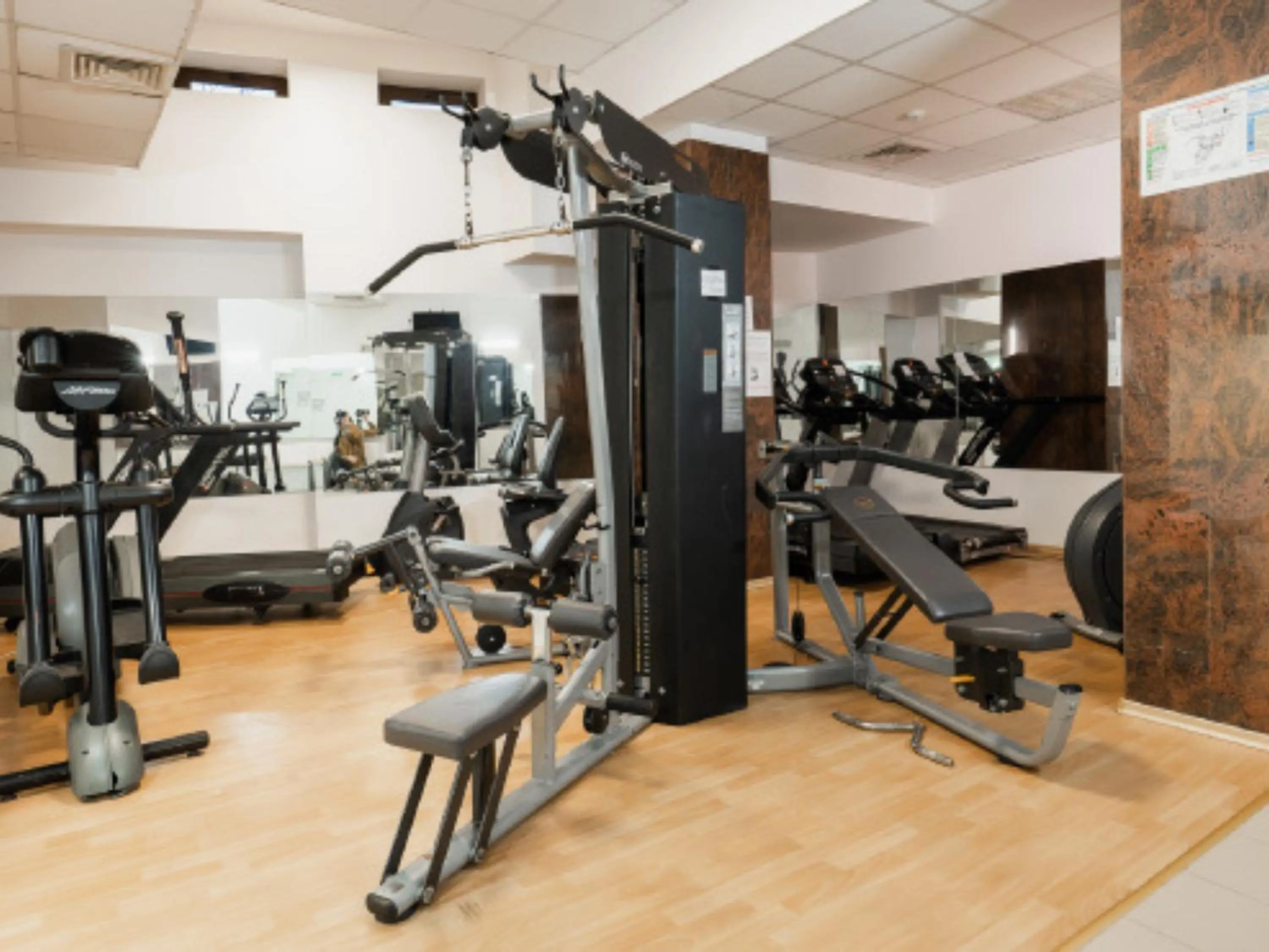 Fitness centre/facilities in Hotel Carpați