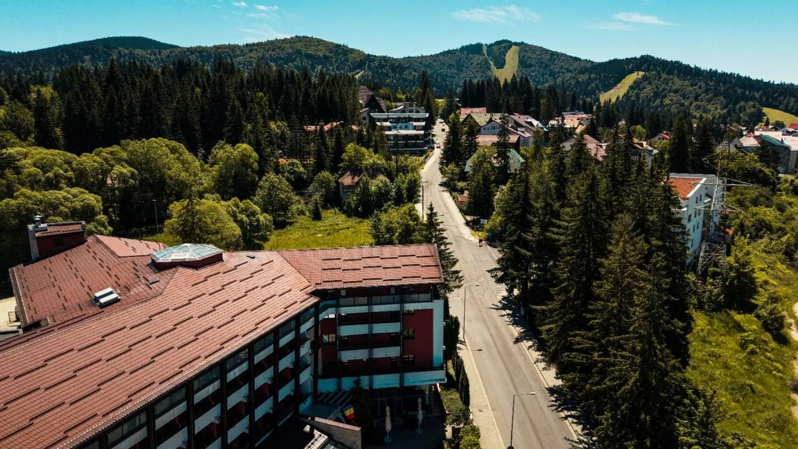 Property building in Hotel Carpați