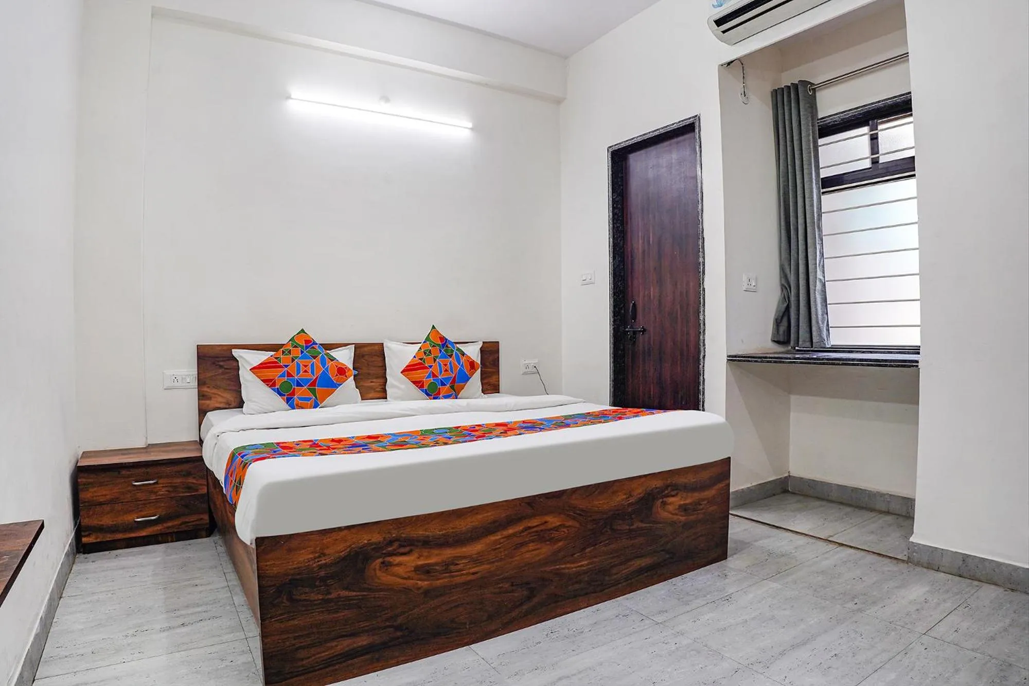 Bedroom, Bed in FabHotel SSG