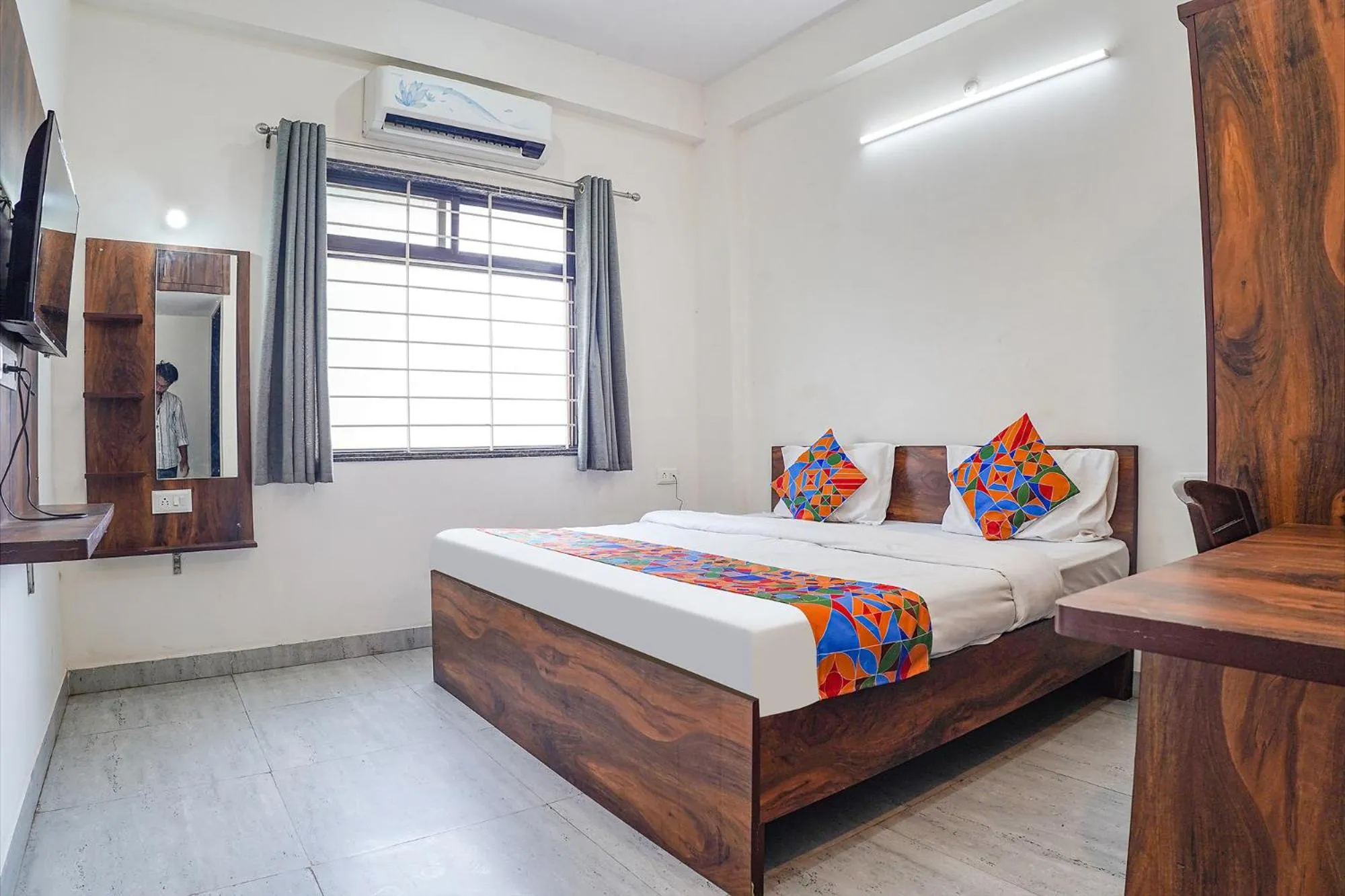 Bedroom, Bed in FabHotel SSG