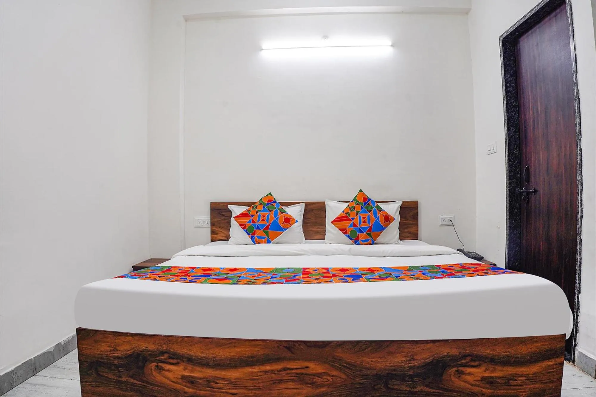 Bedroom, Bed in FabHotel SSG