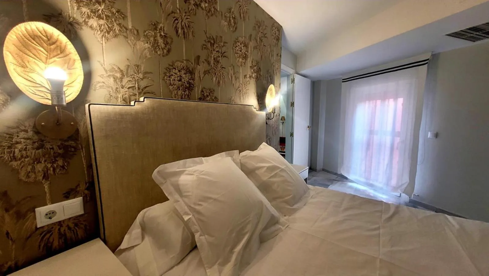 Bed in San Clemente House