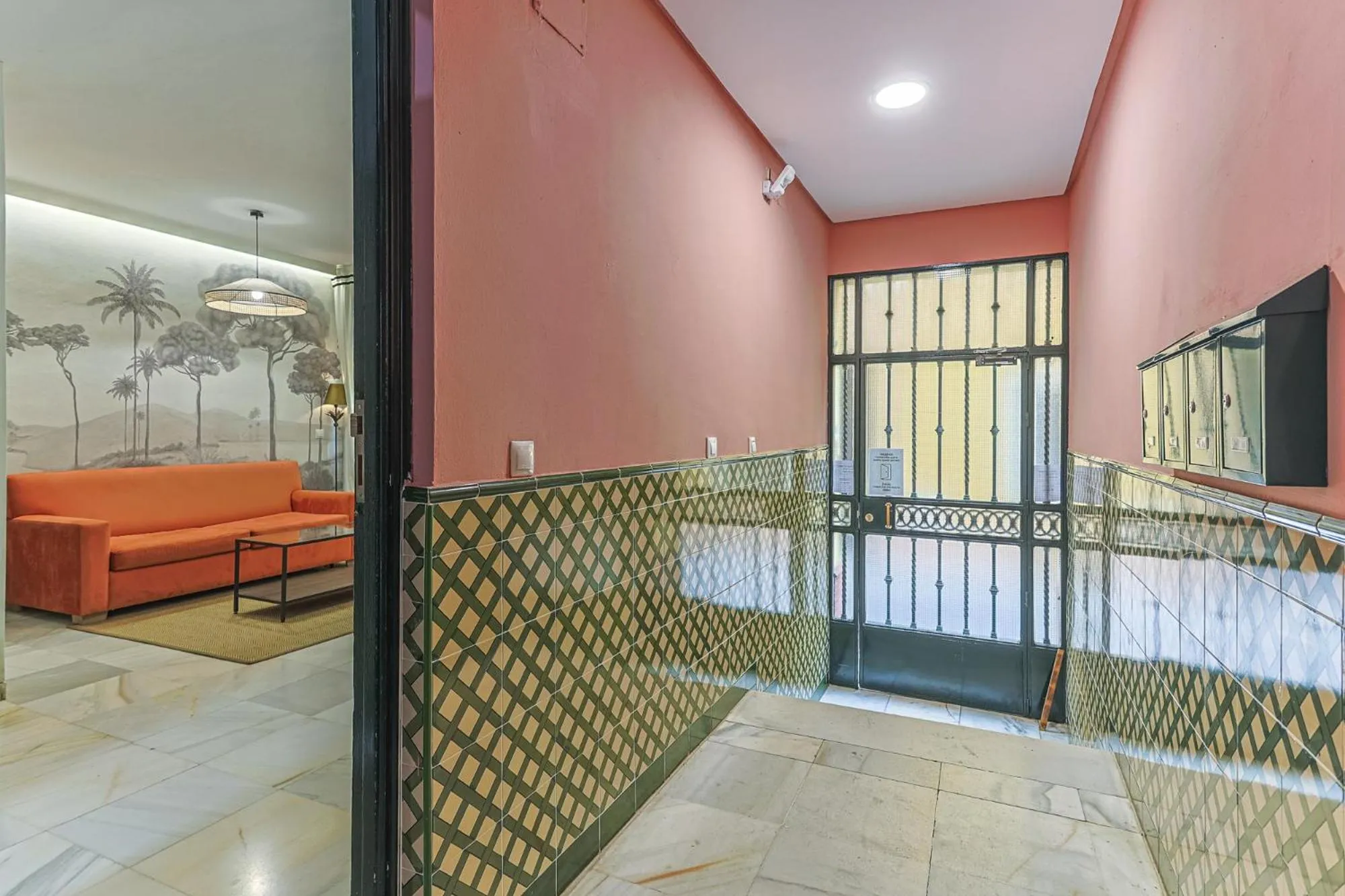 Facade/entrance in San Clemente House