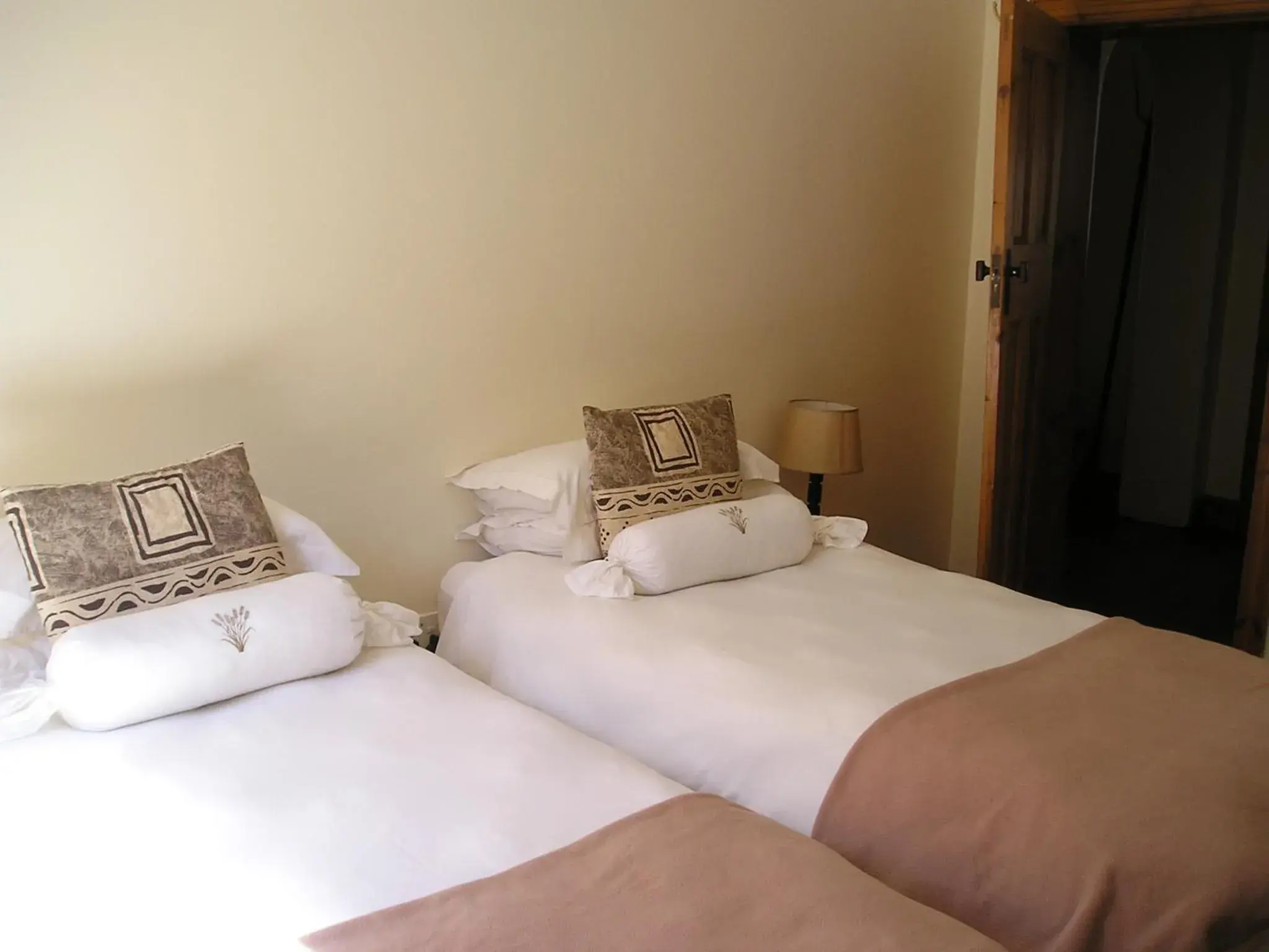 Standard King or Twin Room in Wheatlands Lodge Standard King or Twin Room in Wheatlands Lodge