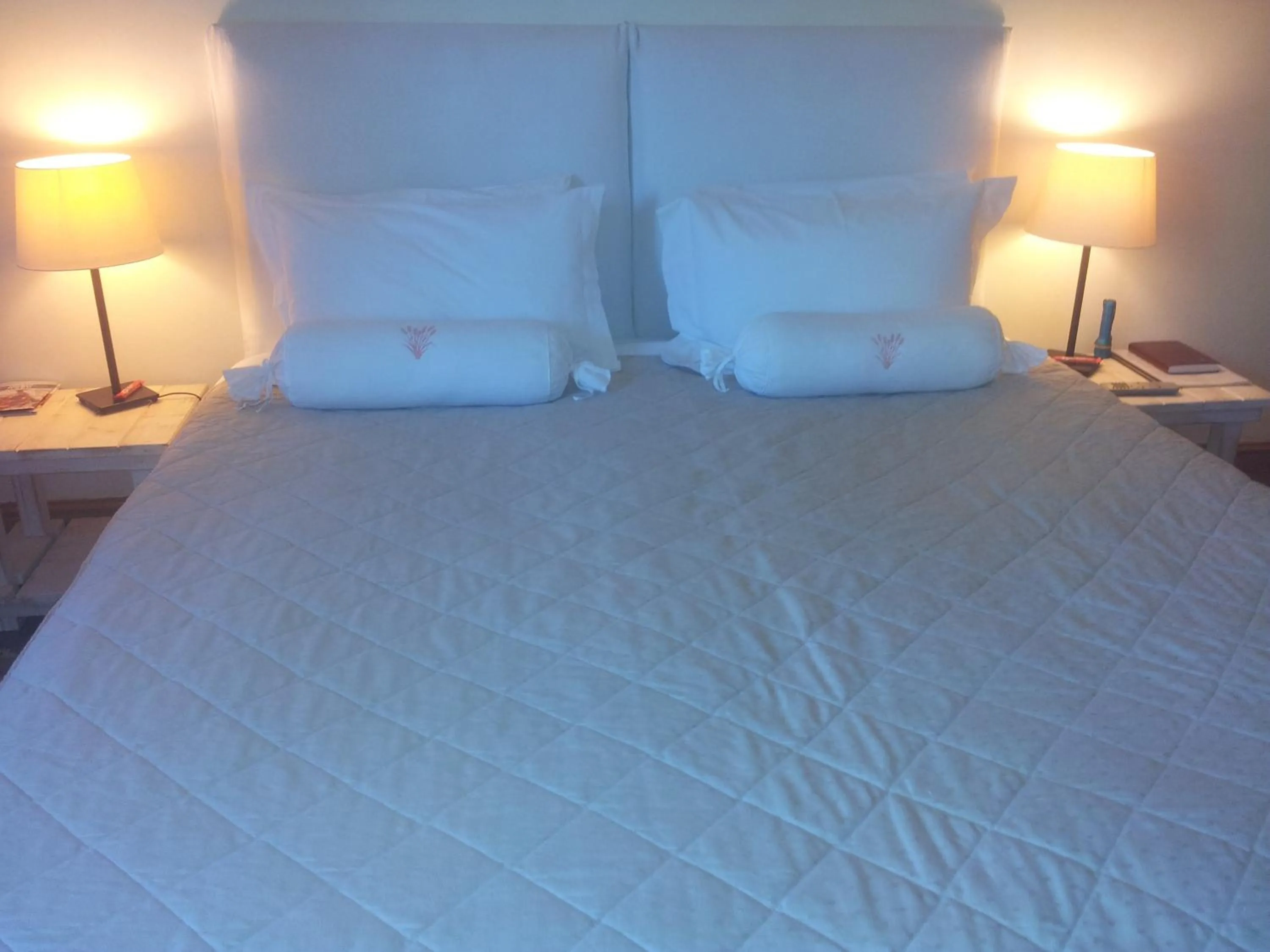 Bed in Wheatlands Lodge