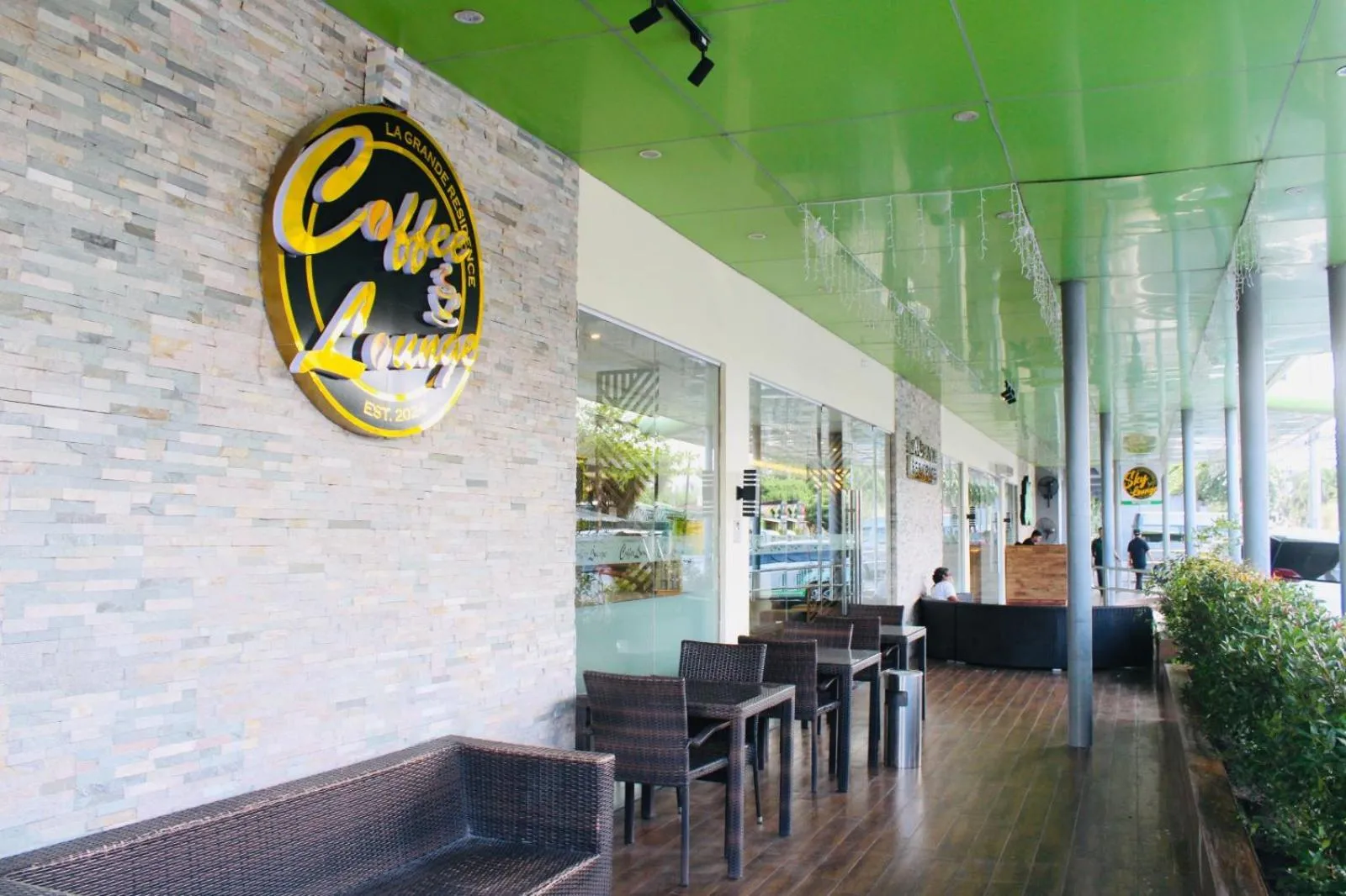 Coffee/tea facilities in La Grande Residence