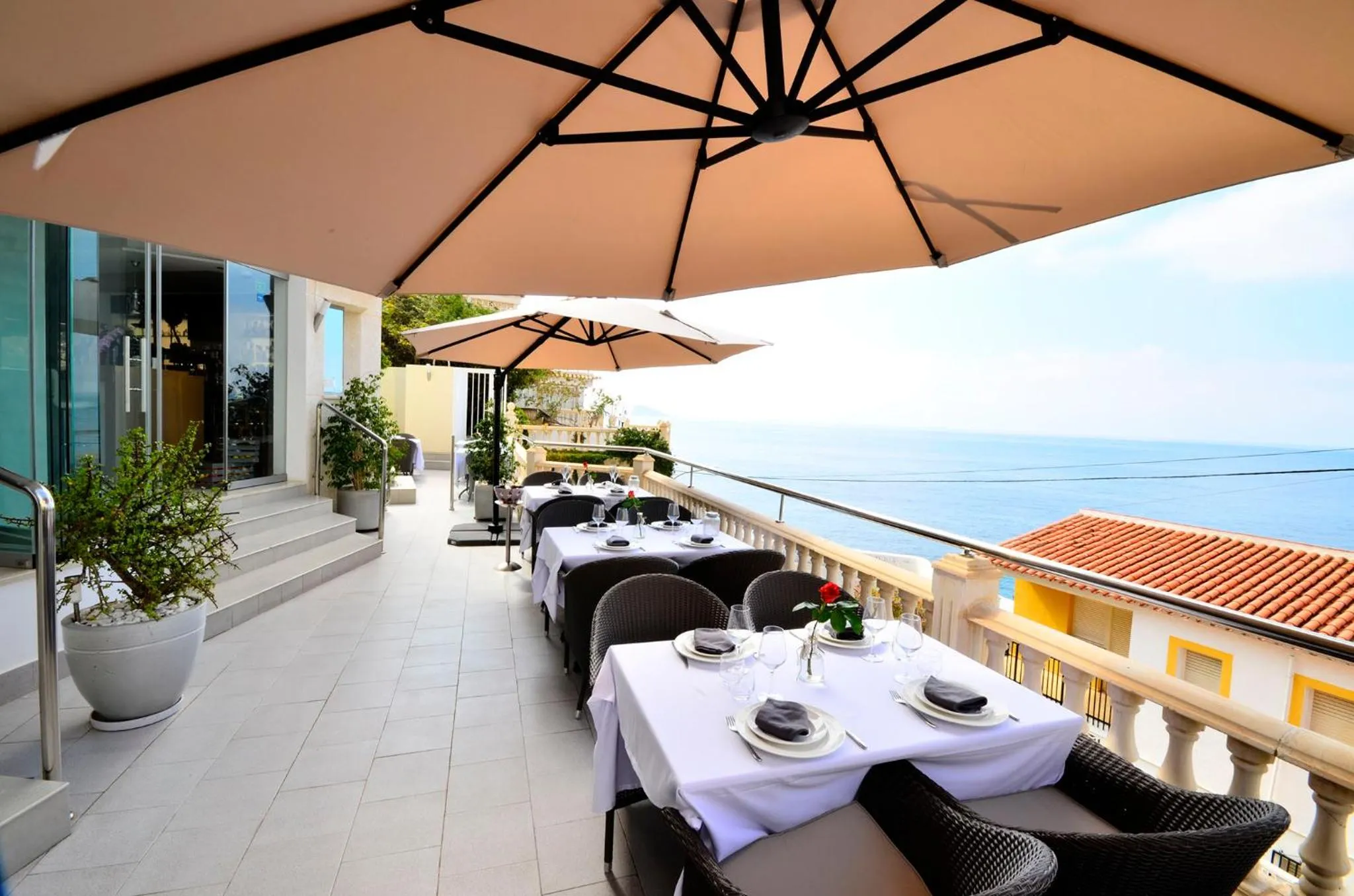 Restaurant/places to eat in Aparthotel Ola Blanca