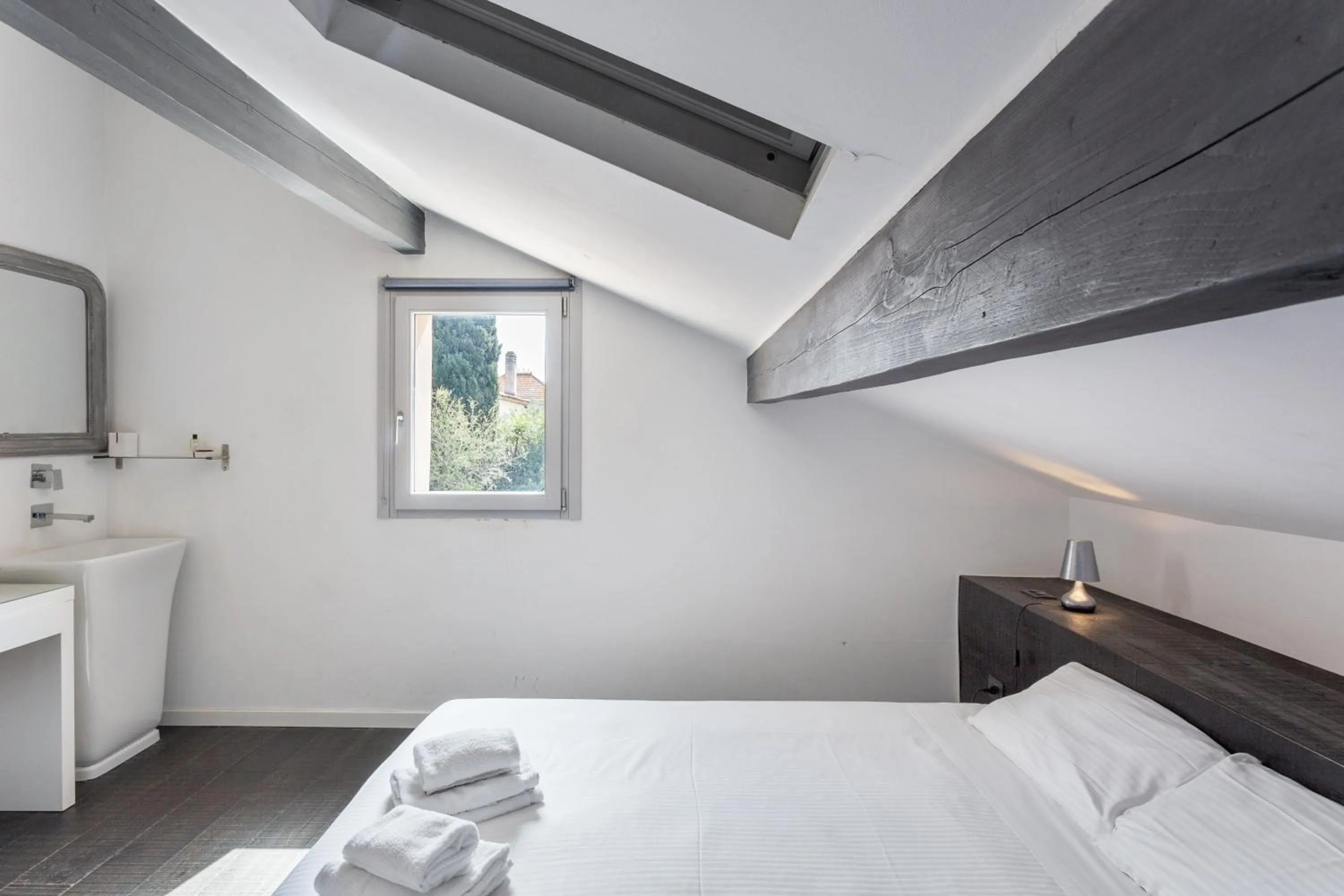Bed in Maison d' Orange - Chambres
