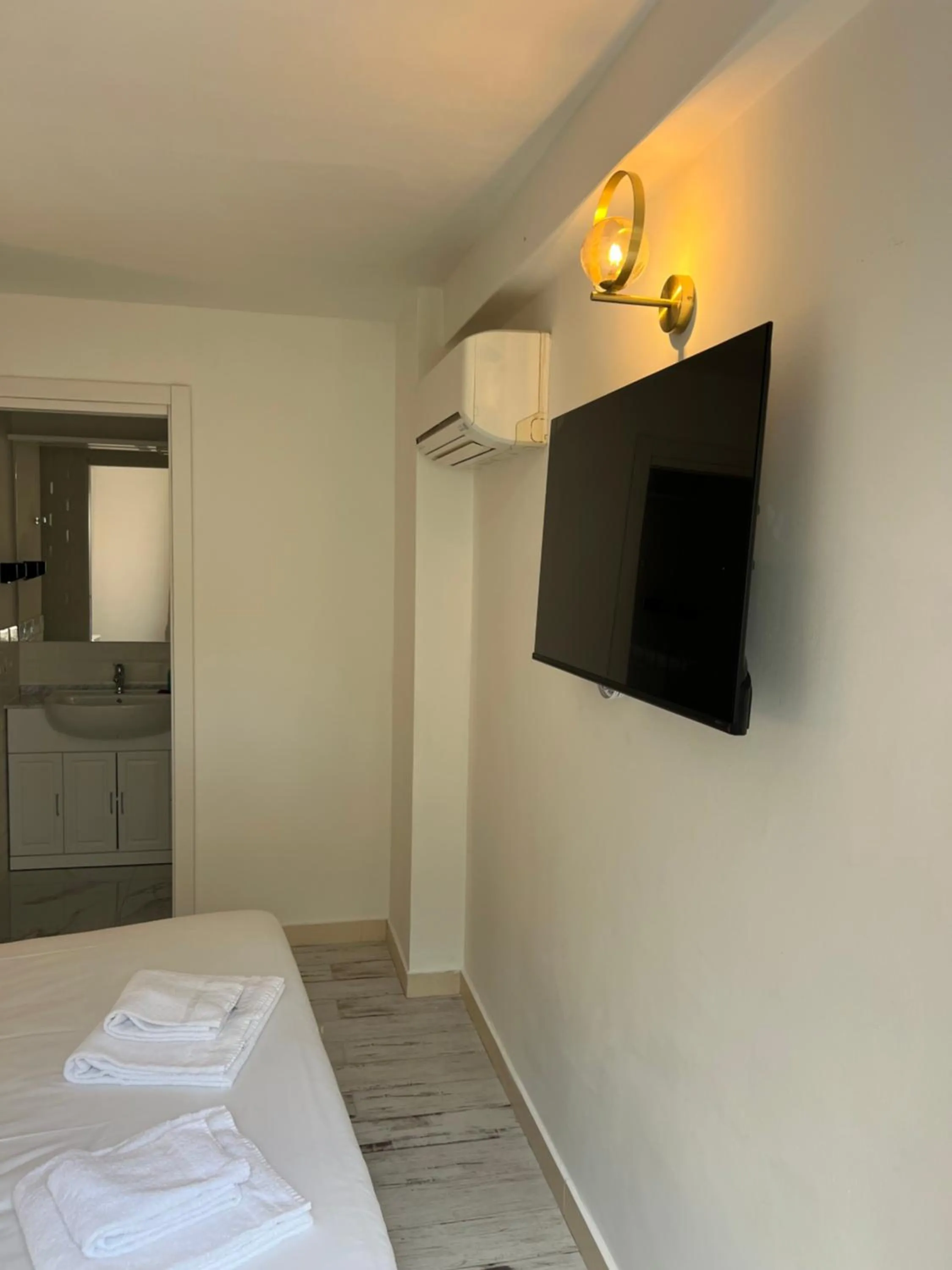 Bed in Maison d' Orange - Chambres