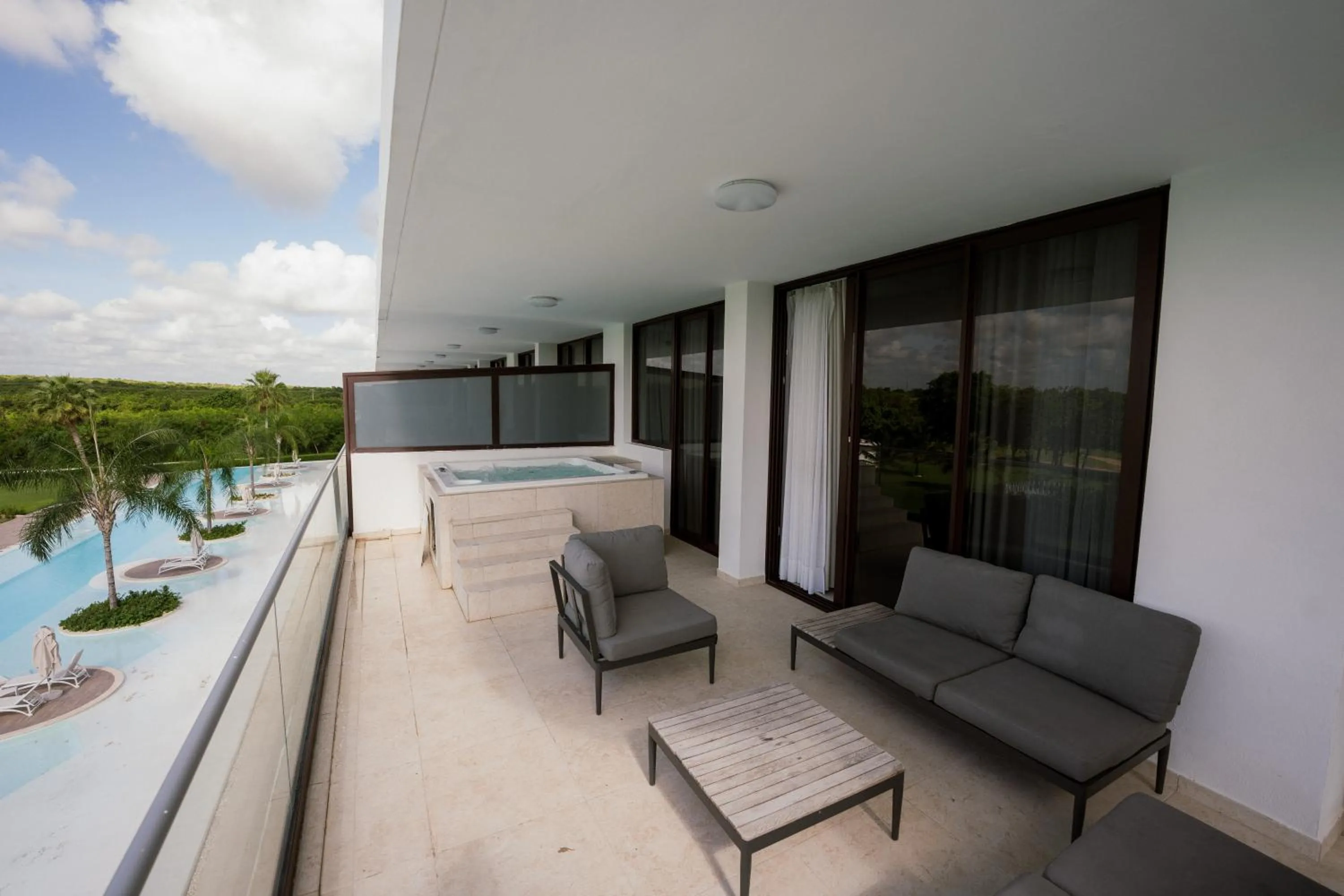 Hot Tub in Xeliter Cana Rock Punta Cana
