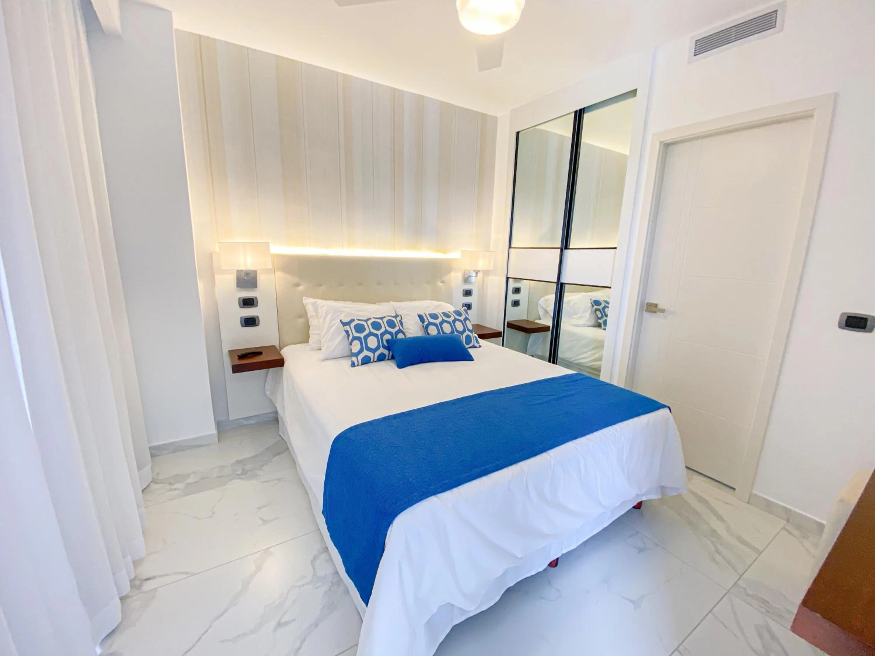 Photo of the whole room, Bed in Xeliter Cana Rock Punta Cana