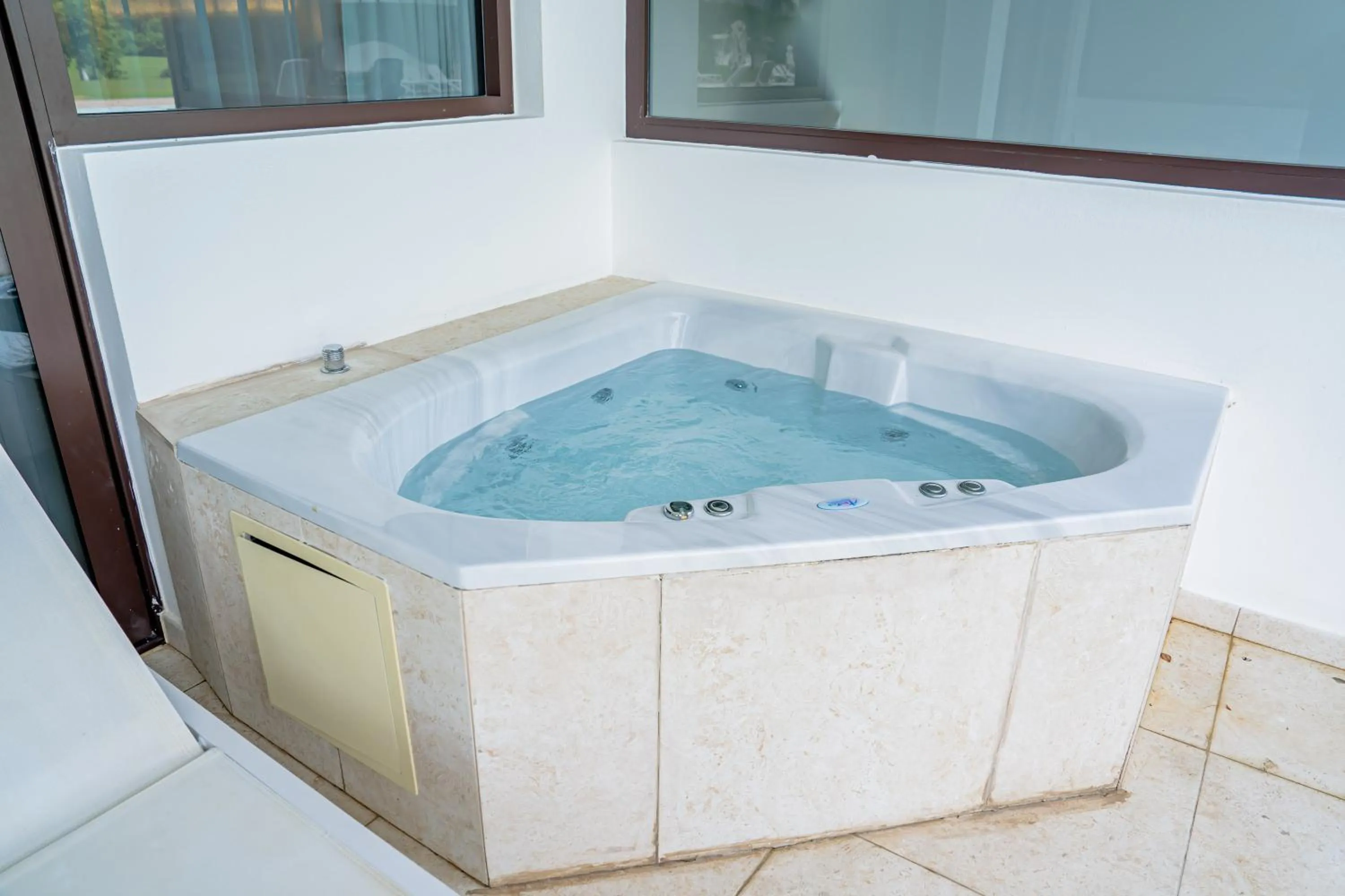 Hot Tub in Xeliter Cana Rock Punta Cana