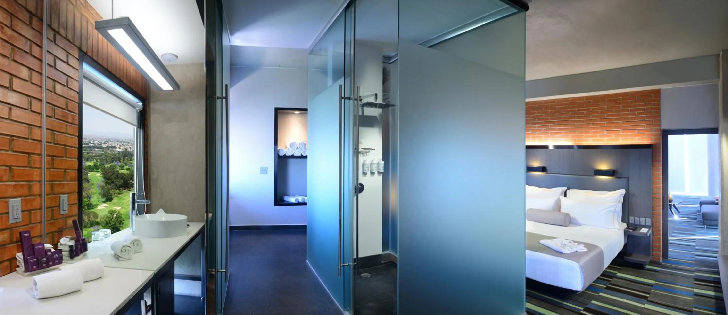 Bathroom, Bed in Hotel Guadalajara Country Club by HNF