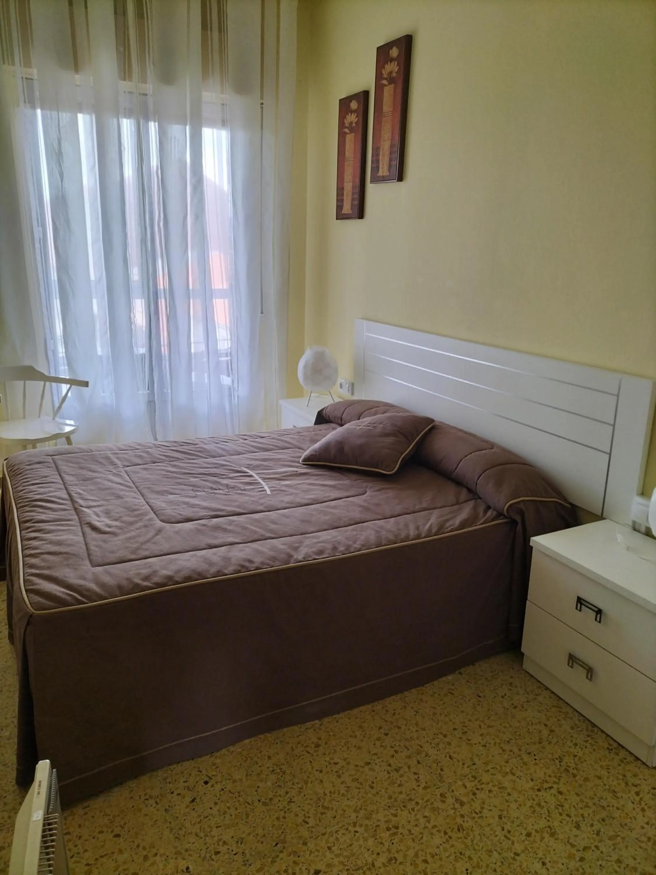 Bedroom, Bed in Albergue Turístico Silleda