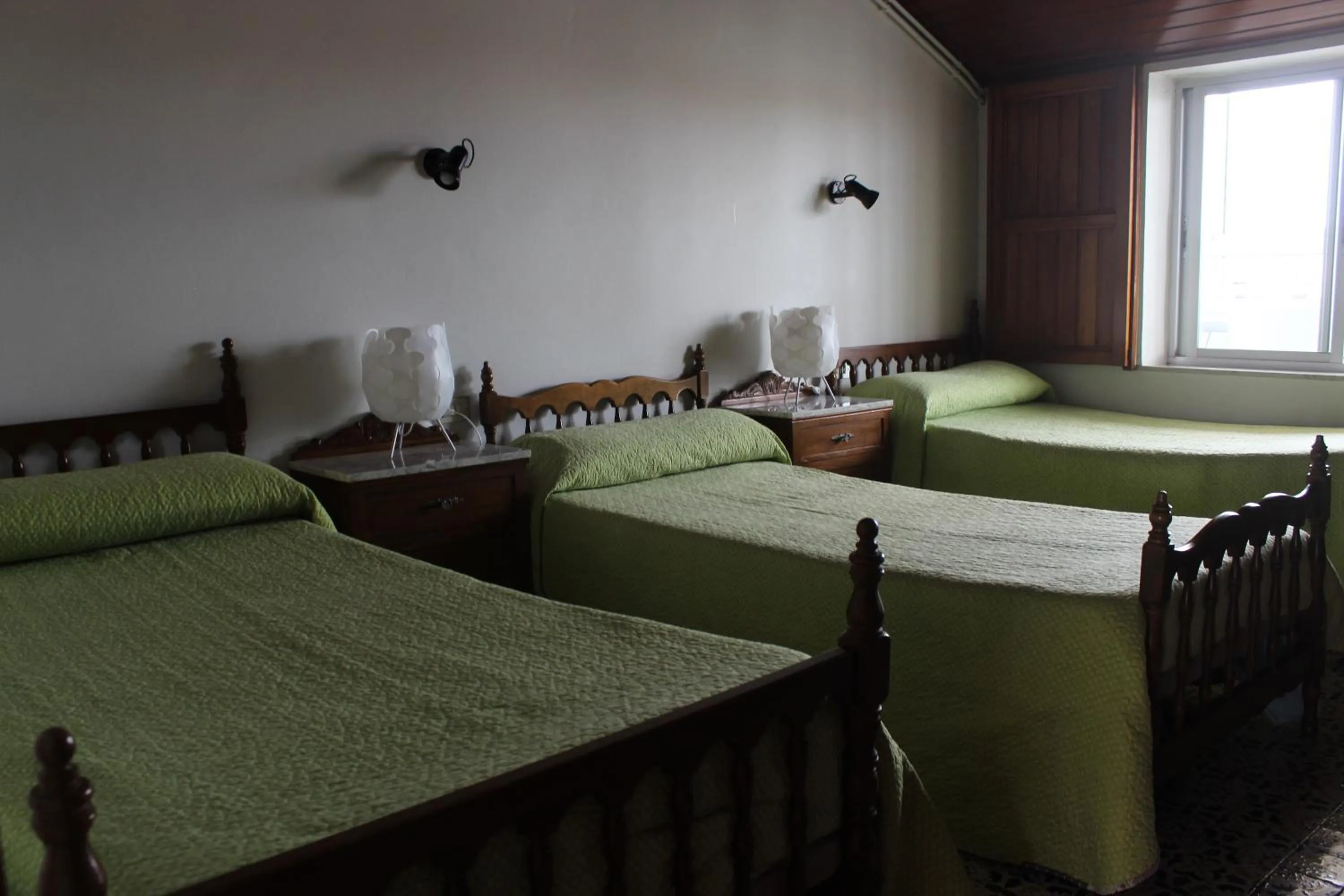 Bedroom, Bed in Albergue Turístico Silleda