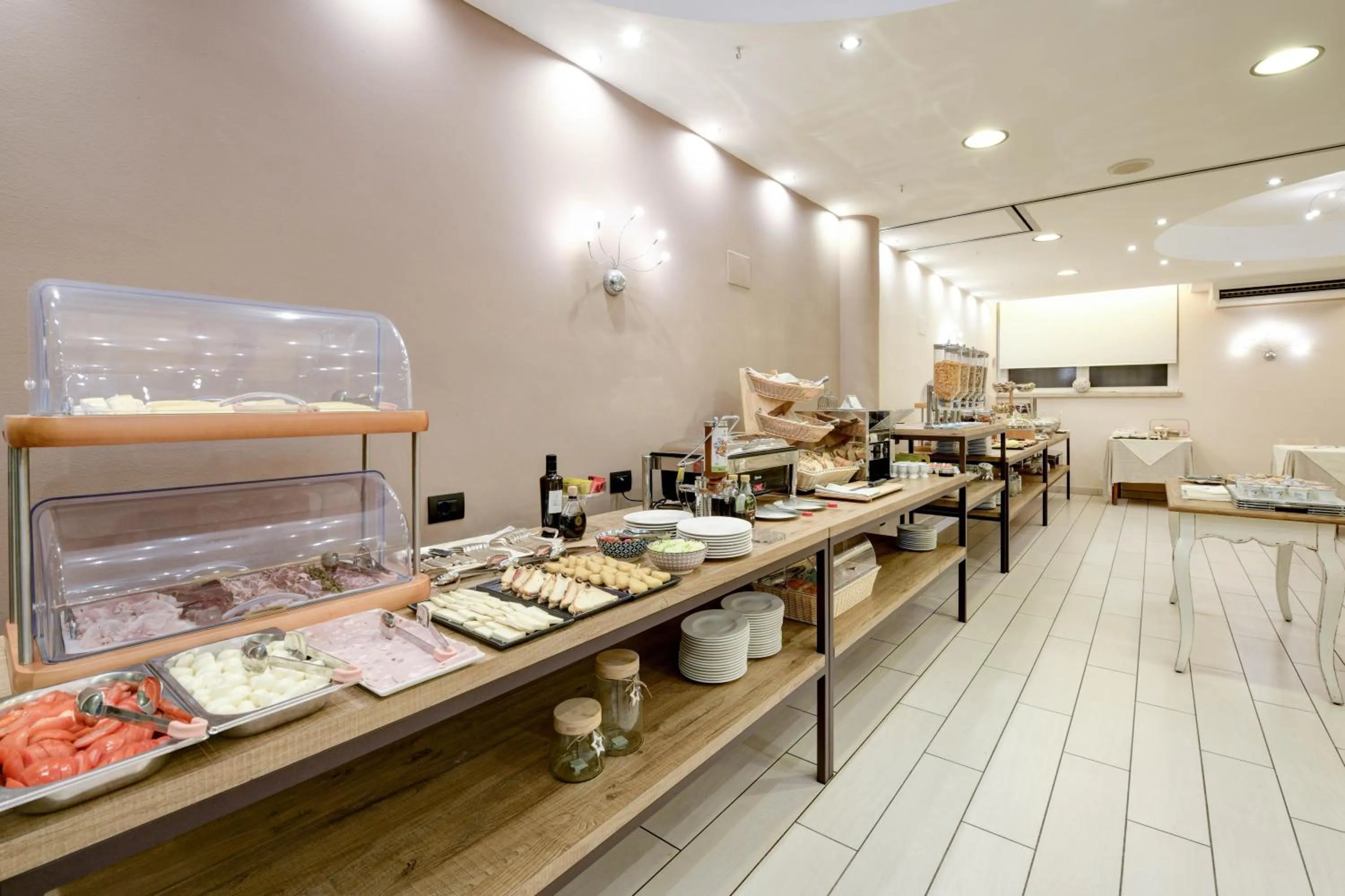 Breakfast in Hotel Europa