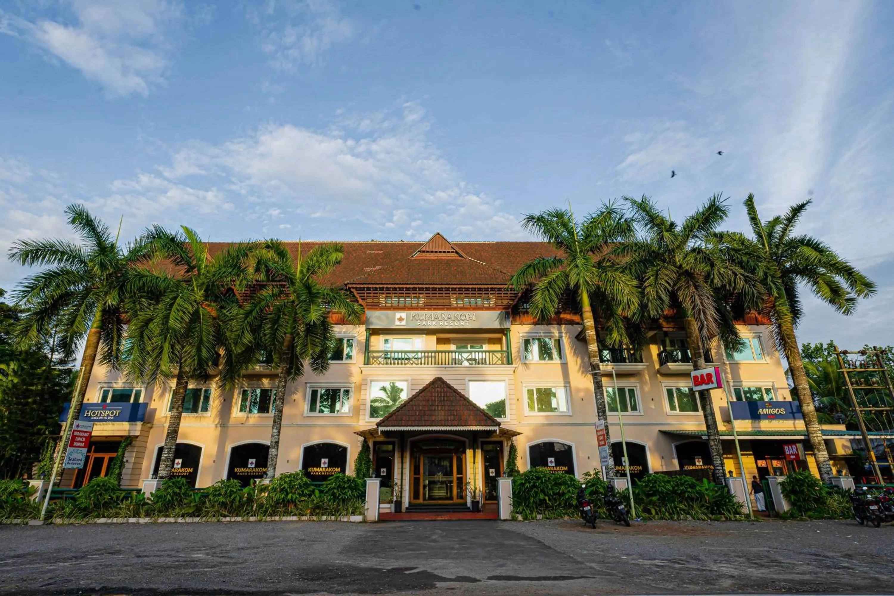 Property building in Kumarakom Park Resort