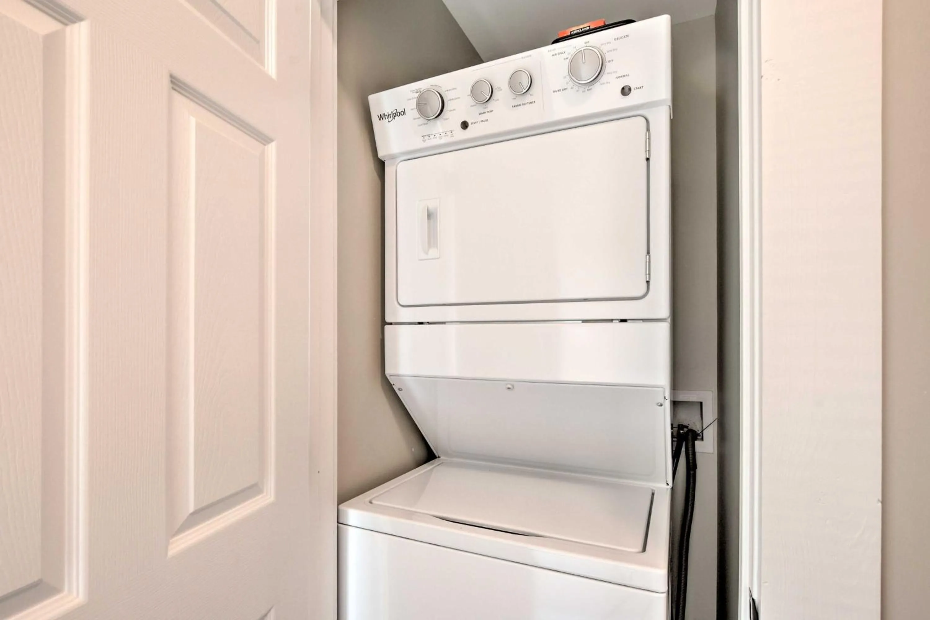 Ideally Located Penne Place with Deck and Grill