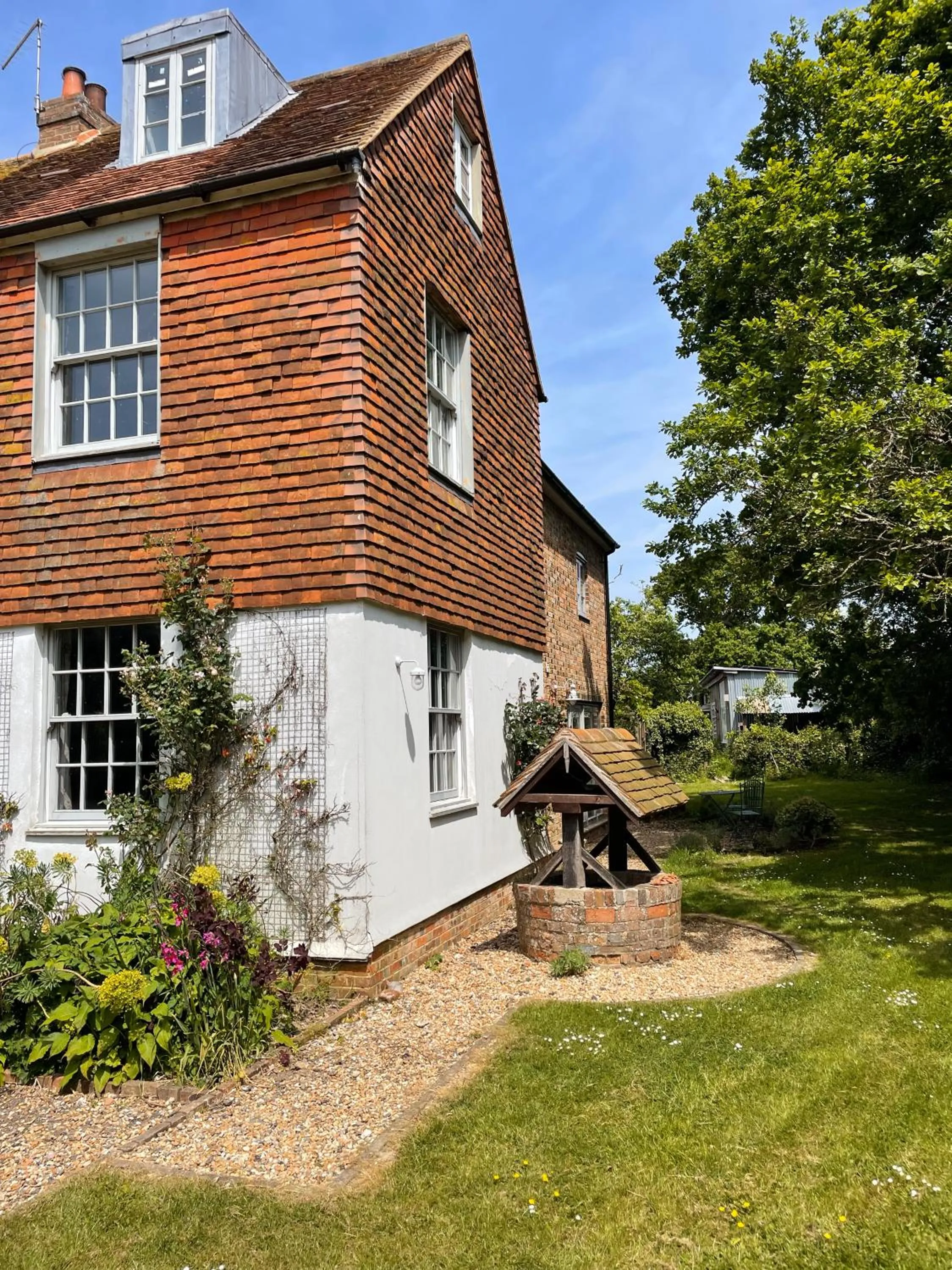 Property building in Starnash Farmhouse Holiday Home