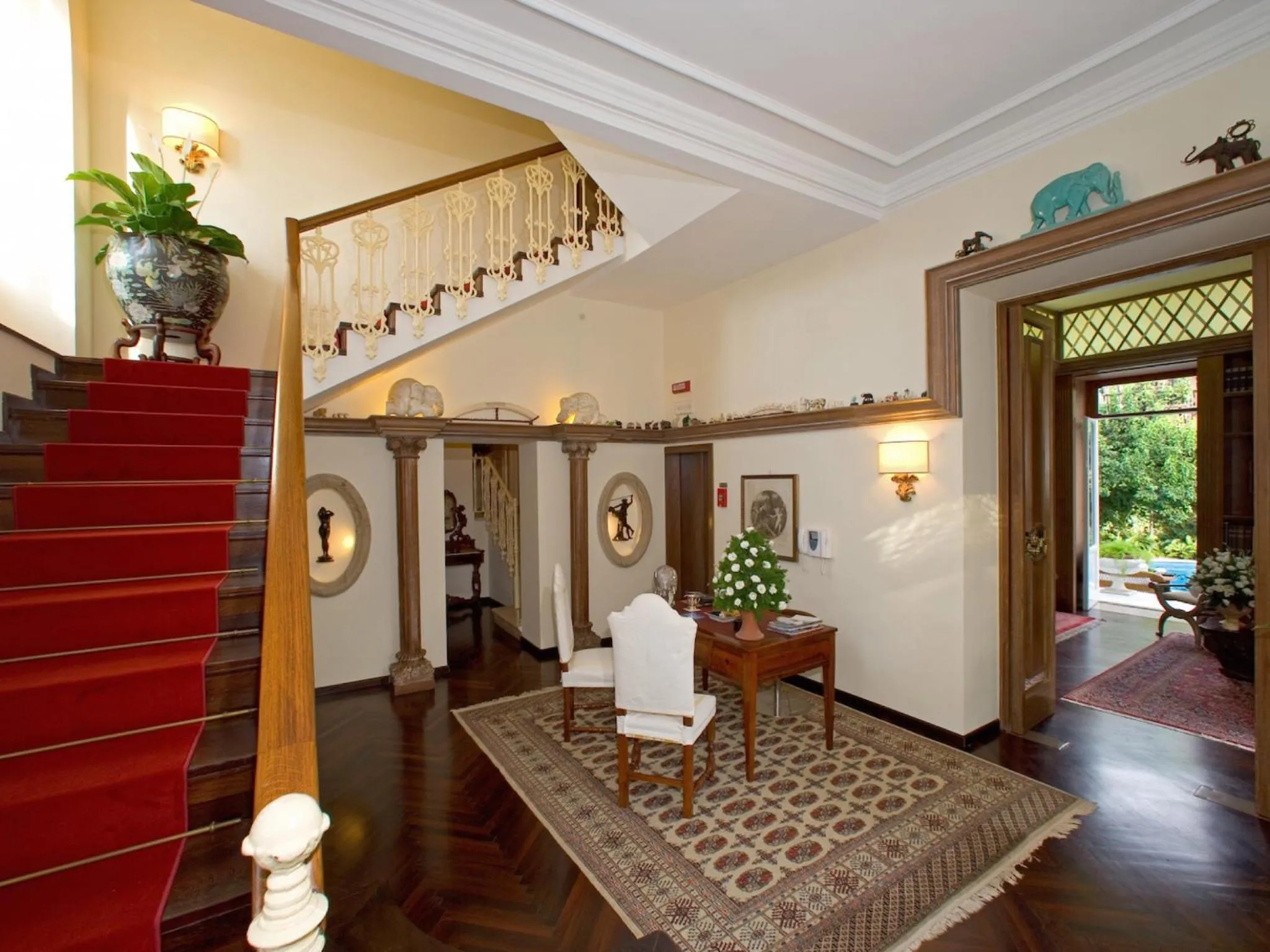 Lobby or reception in Relais Villa Savarese