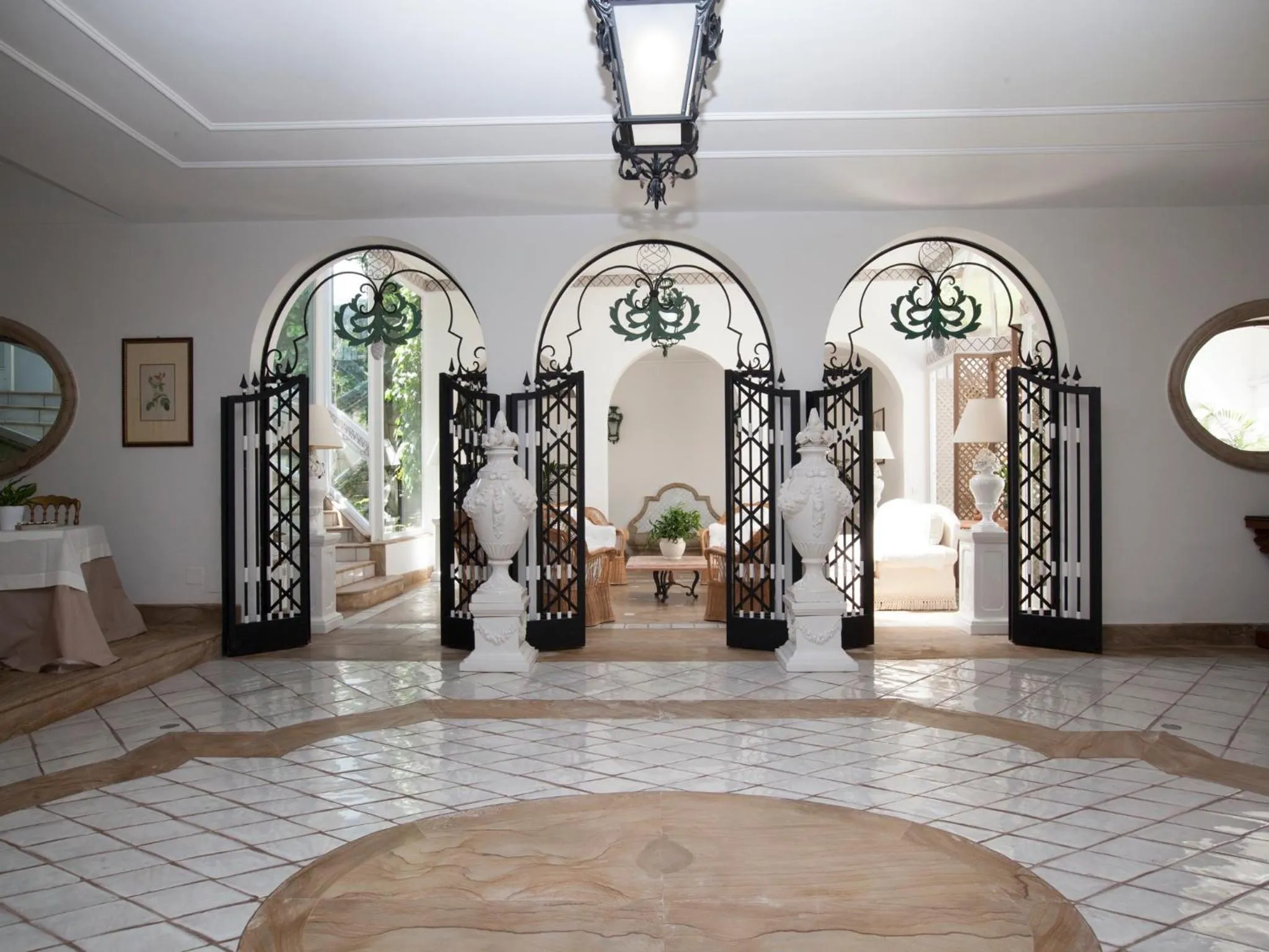 Lounge or bar in Relais Villa Savarese