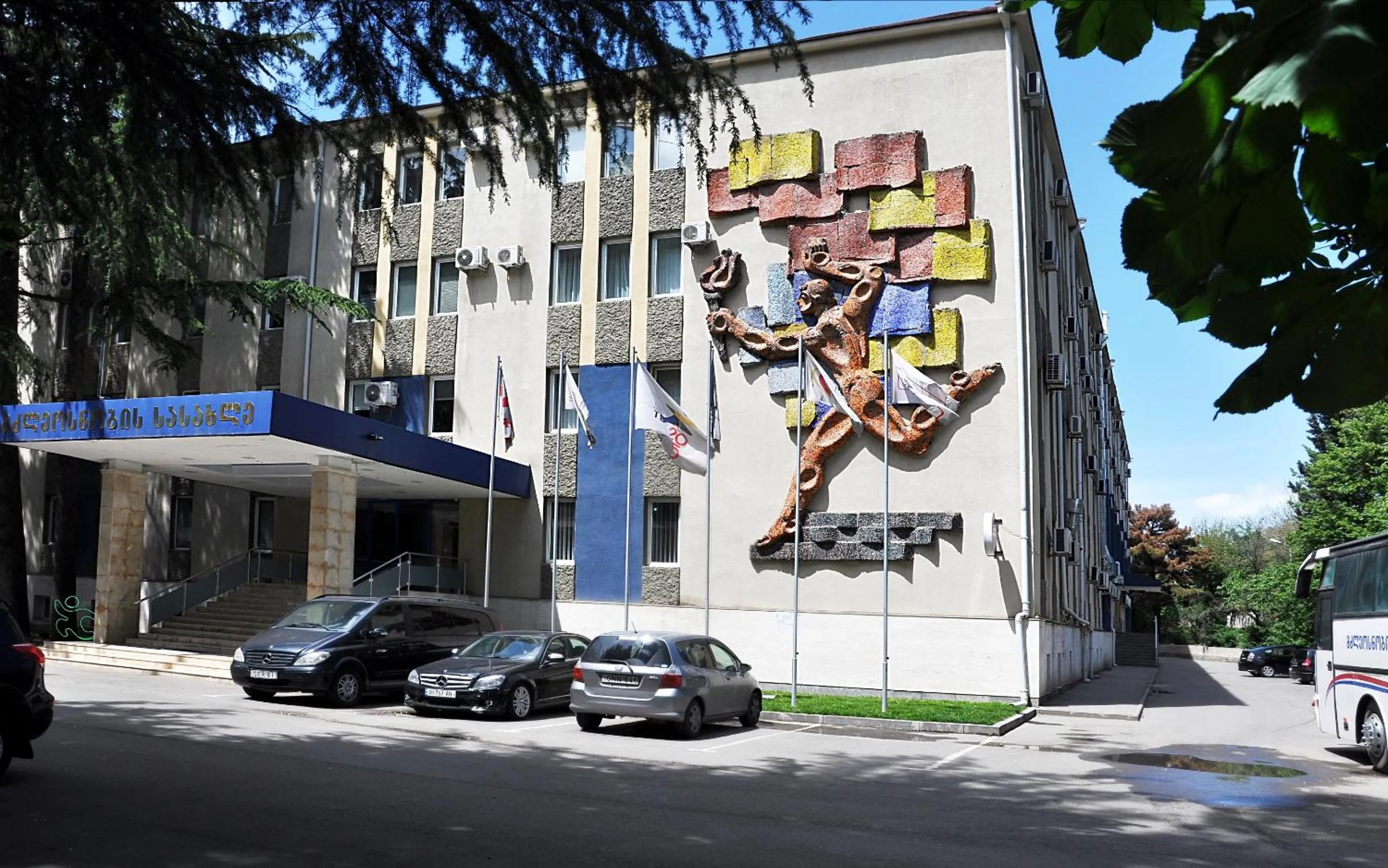 Facade/entrance in Athletics Hotel