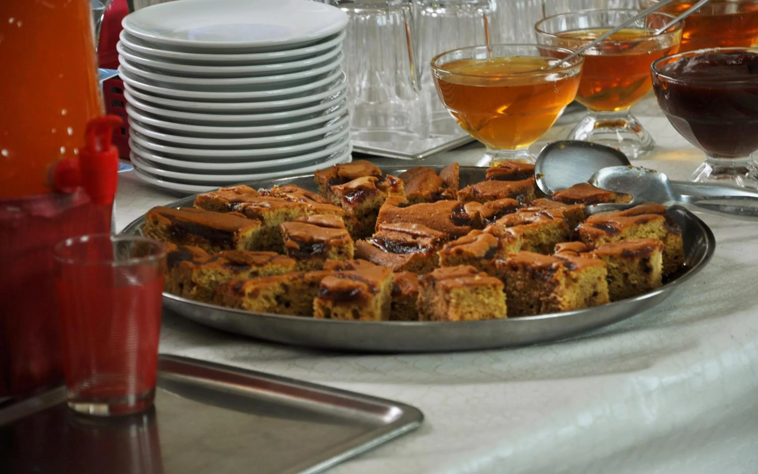 Food and drinks in Athletics Hotel