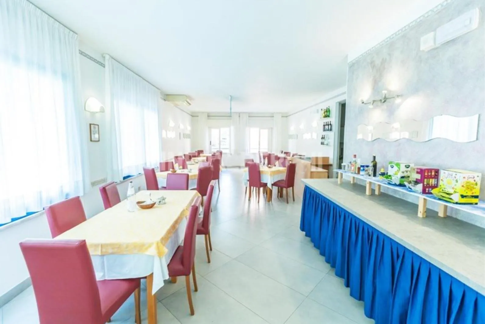 Restaurant/places to eat in Hotel Azzurro