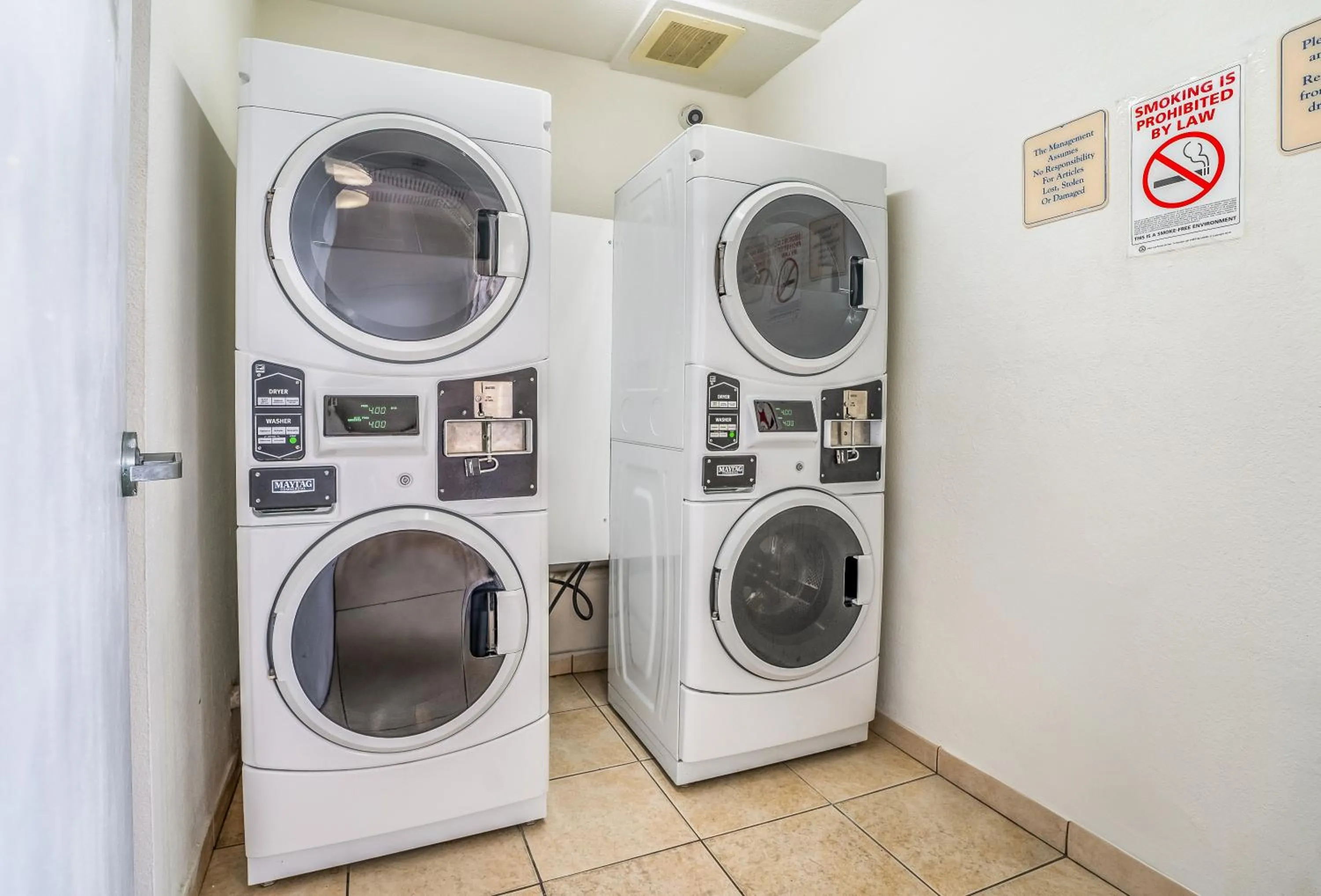 laundry in South River Suites