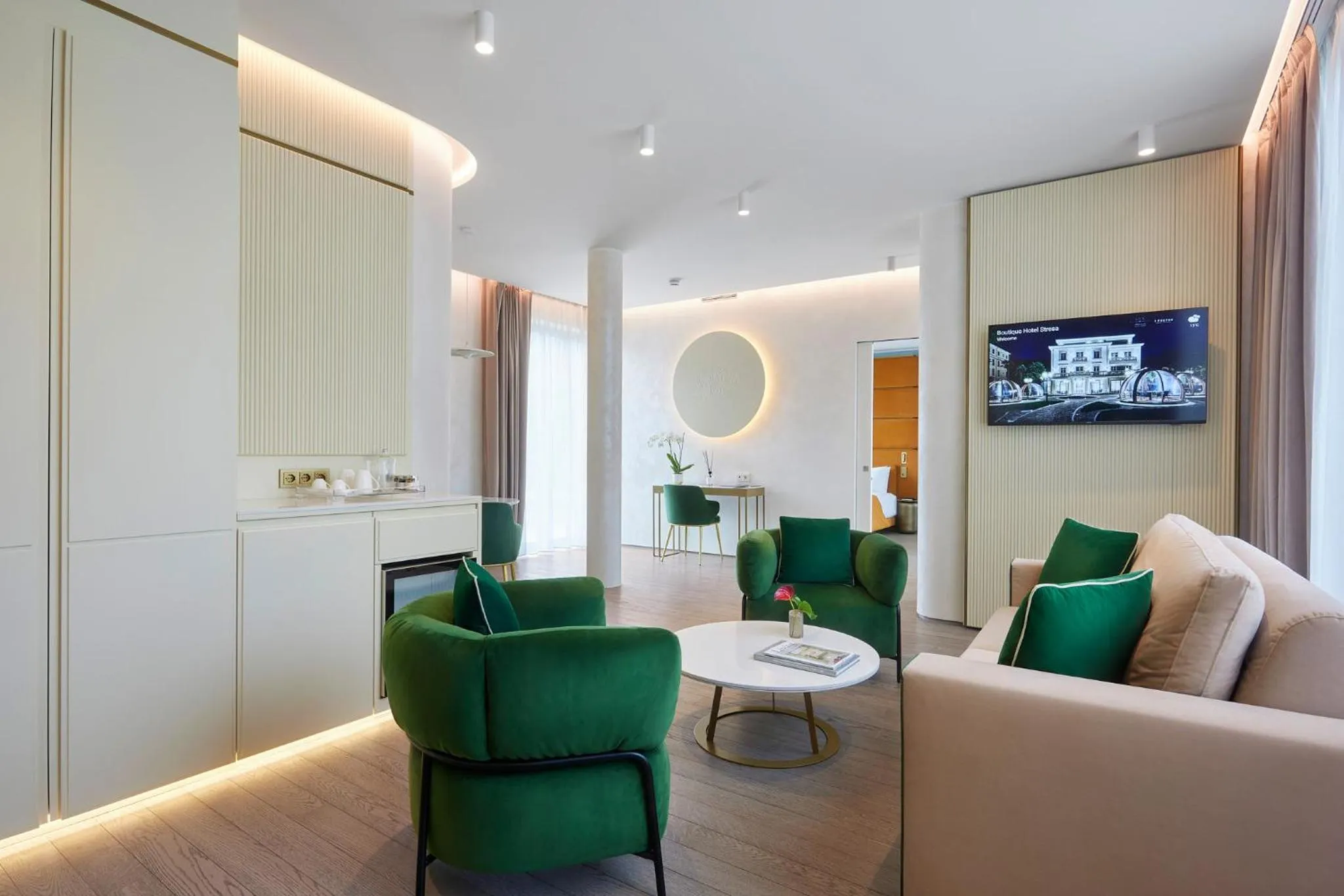 TV and multimedia in Boutique Hotel Stresa