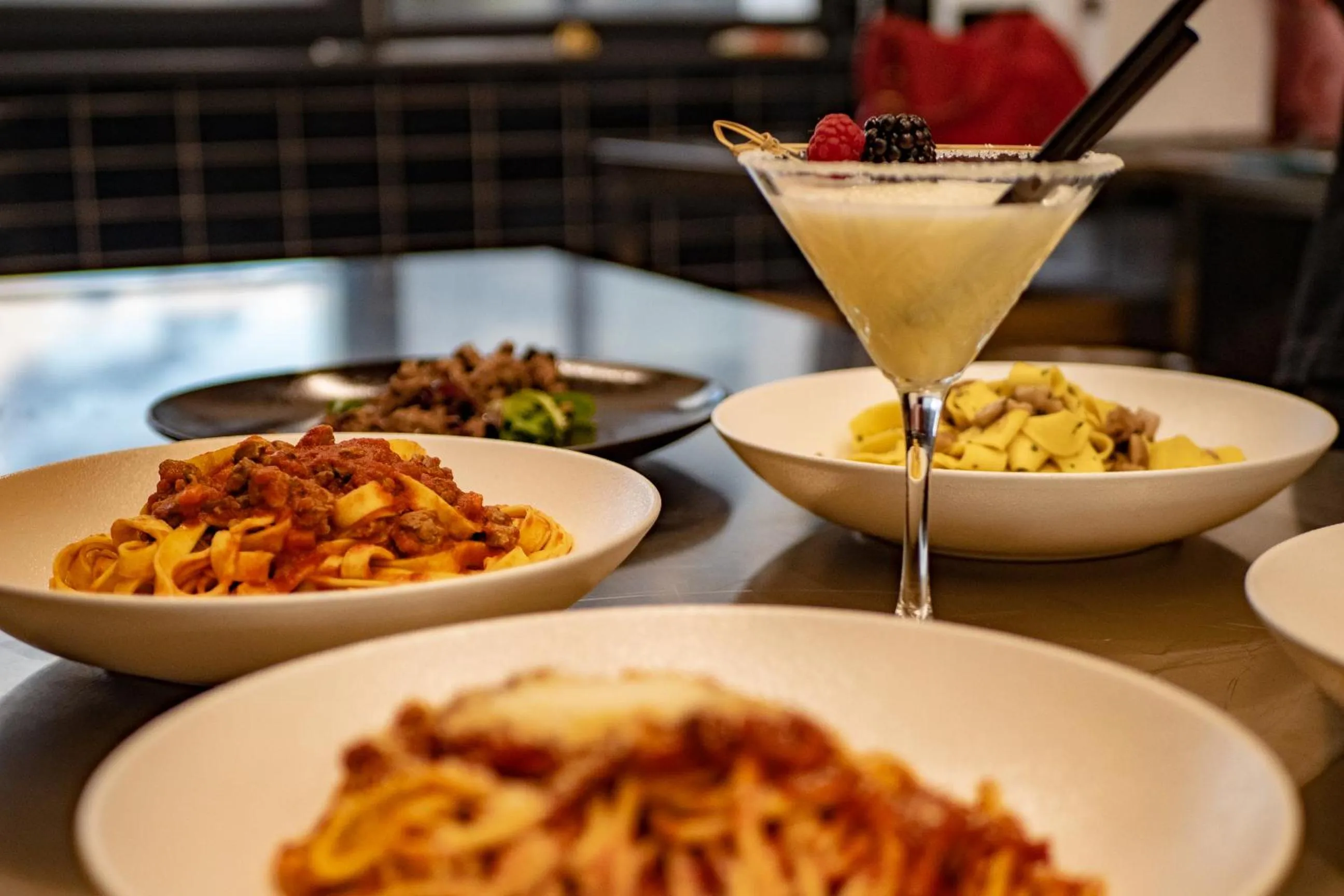 Restaurant/places to eat in My Suite Hotel