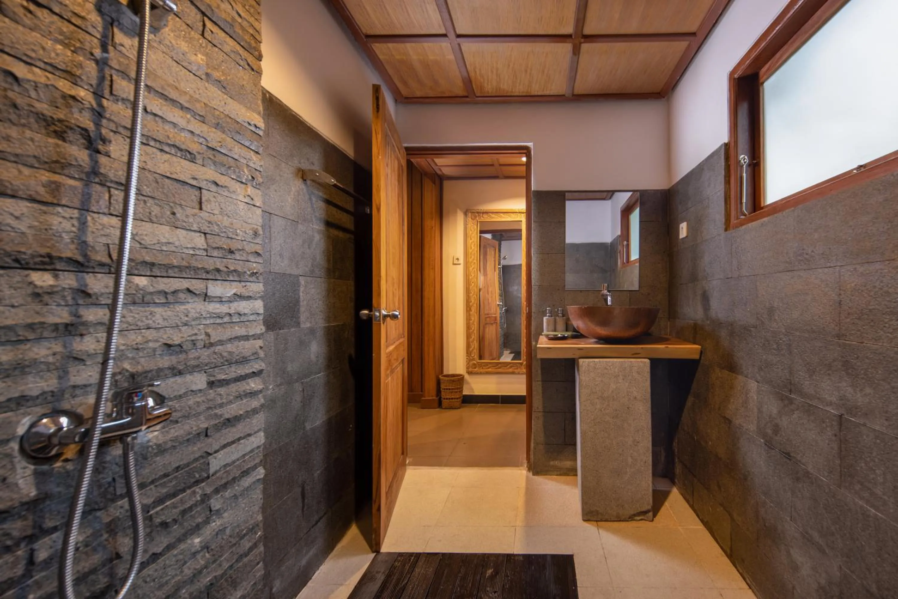 Shower in Tattva Ubud Retreat & Wellness