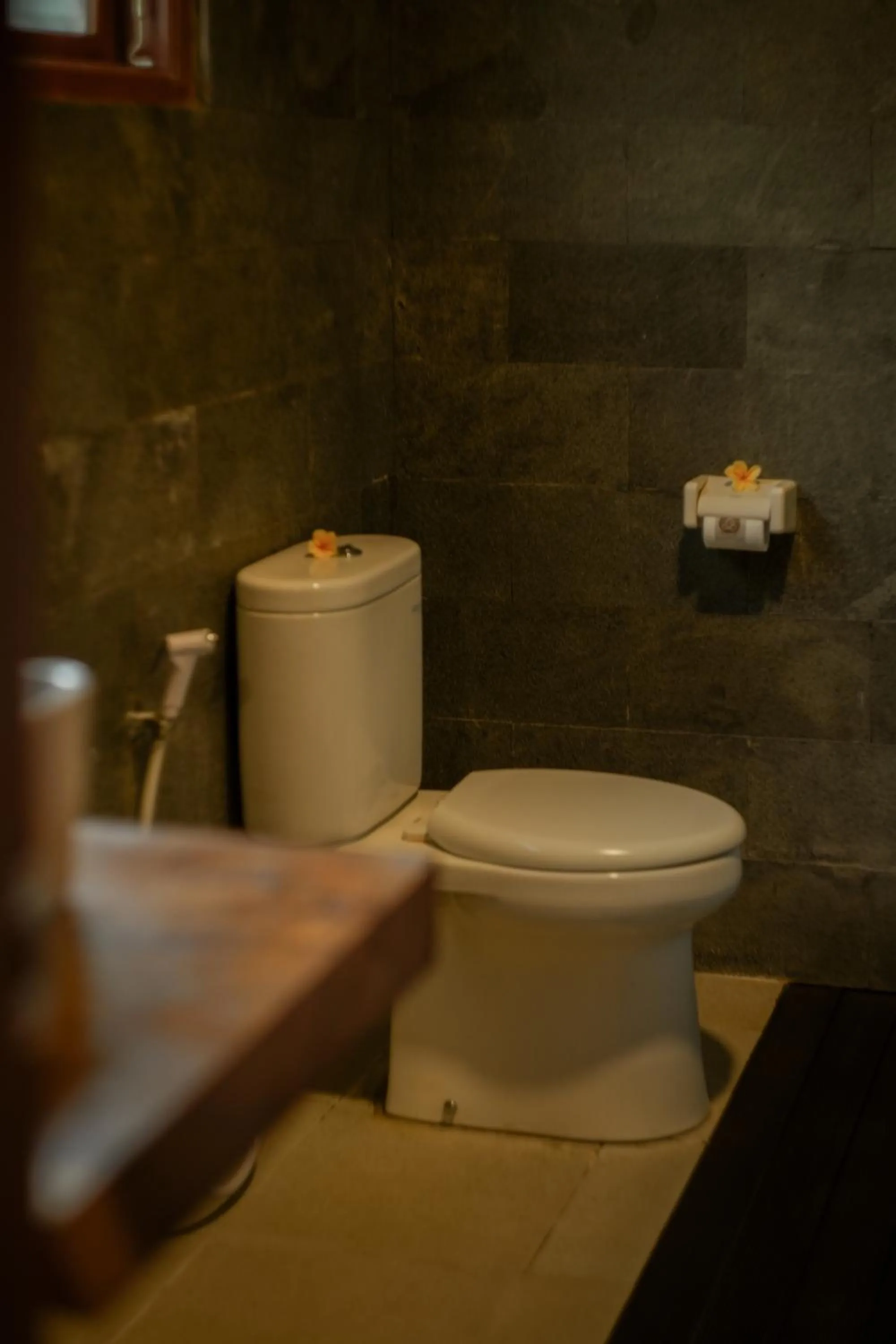 Toilet in Tattva Ubud Retreat & Wellness