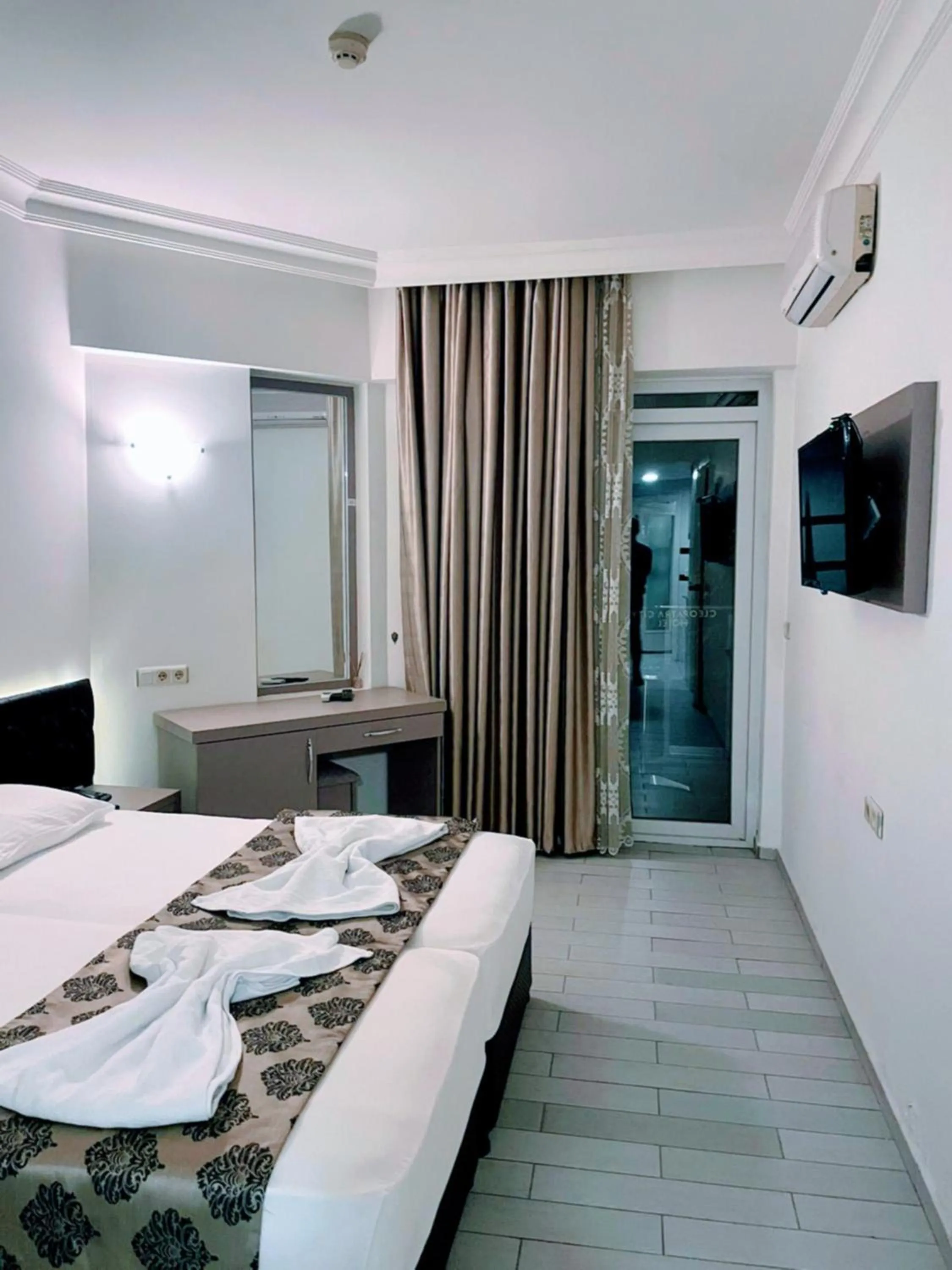 Bedroom, Bed in Cleopatra City Hotel Alanya