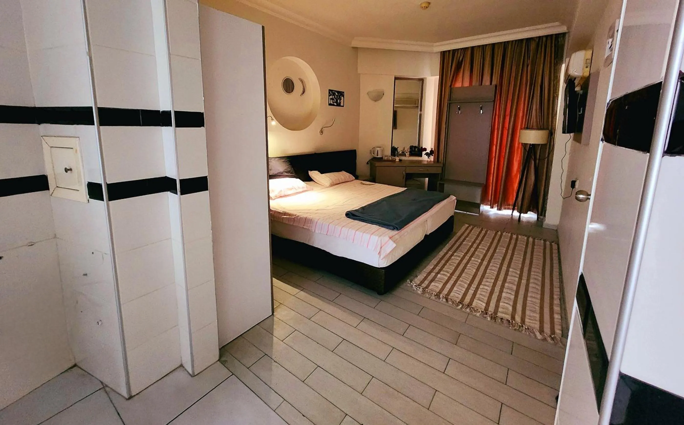 TV and multimedia, Bed in Cleopatra City Hotel Alanya