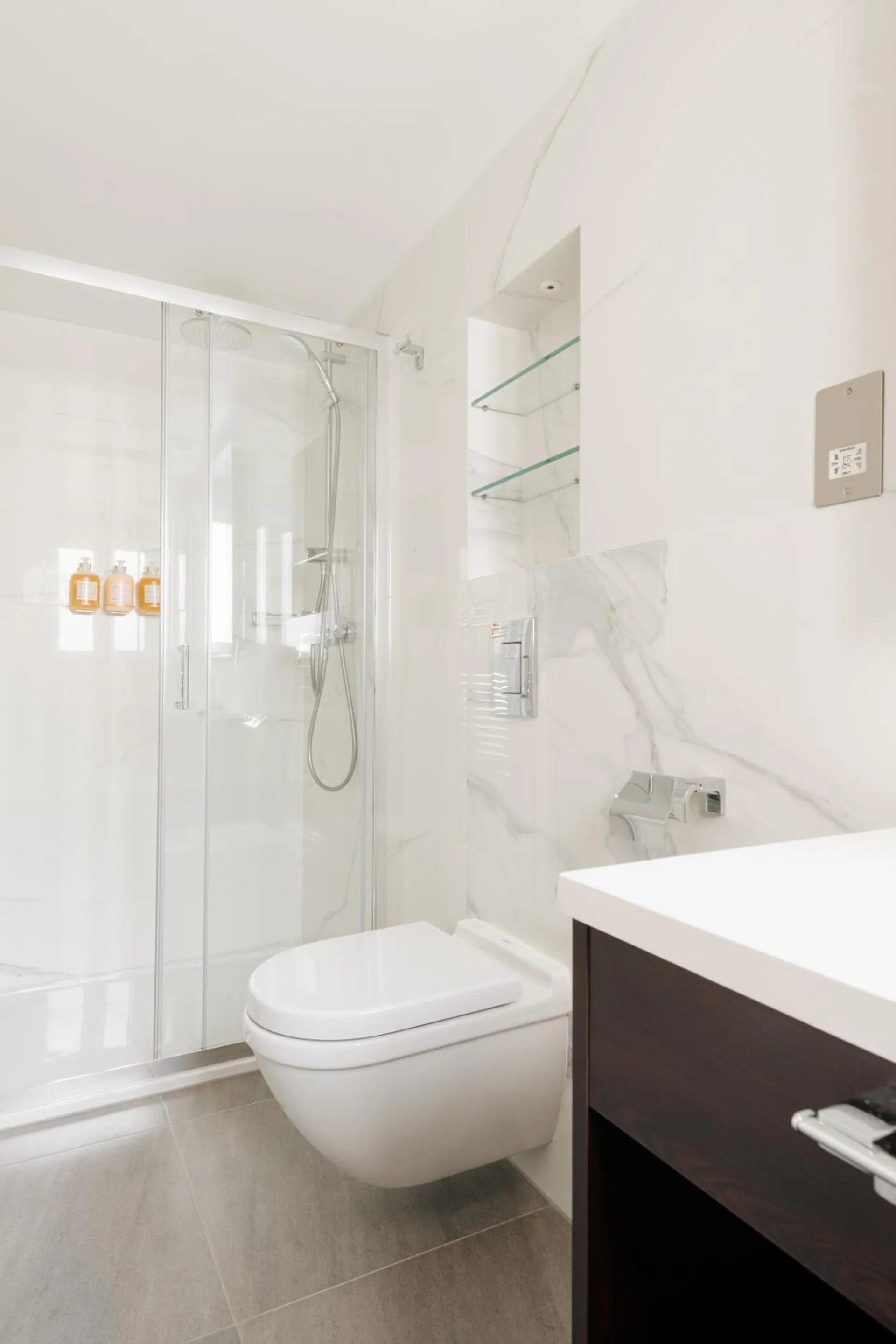 Bathroom in Rove Hotel London Paddington