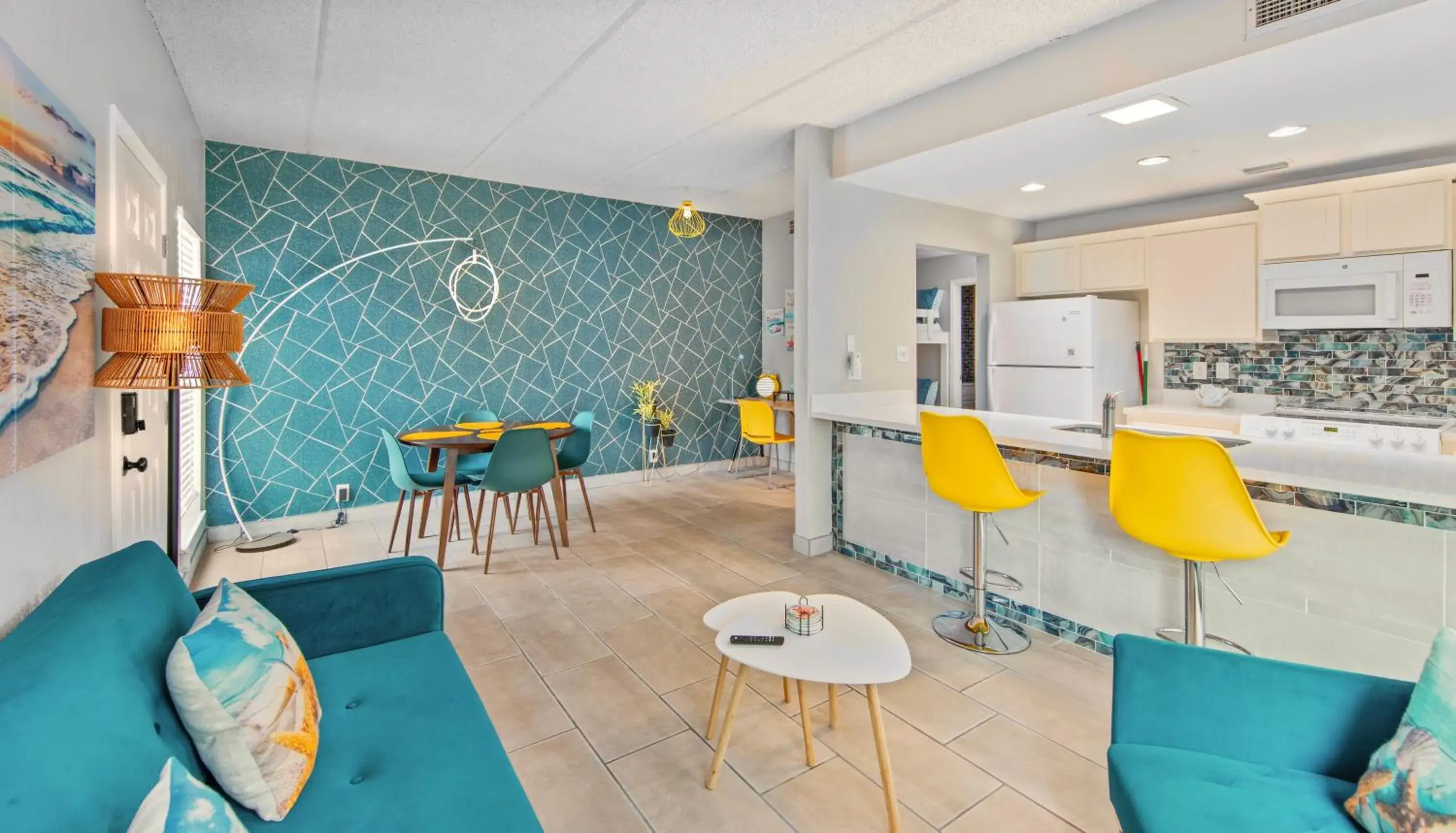 One-Bedroom Apartment in SPI Beach Condo - Just a block away to Paradise One-Bedroom Apartment in SPI Beach Condo - Just a block away to Paradise