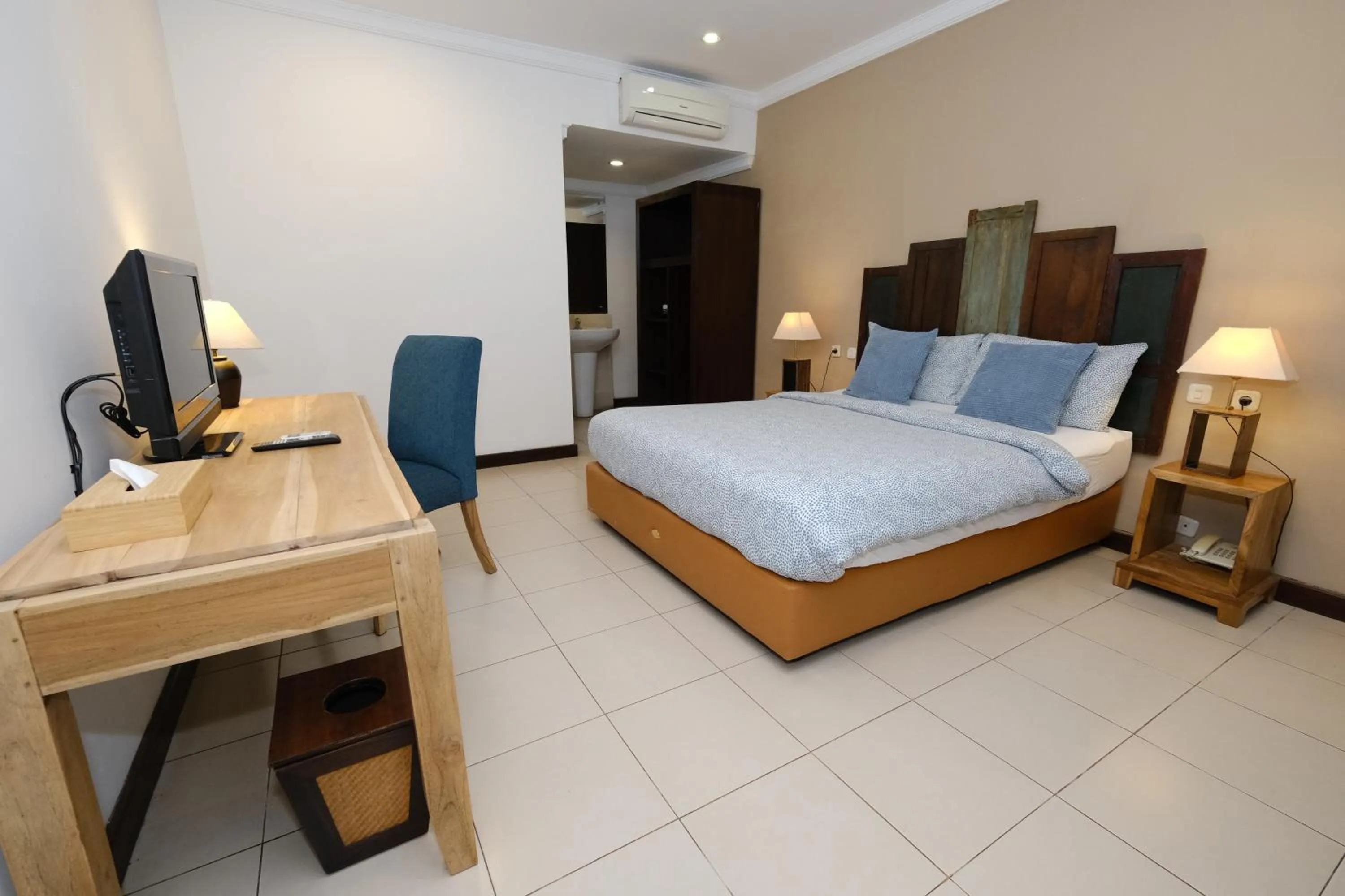 Bed in SARE HOTEL MALIOBORO