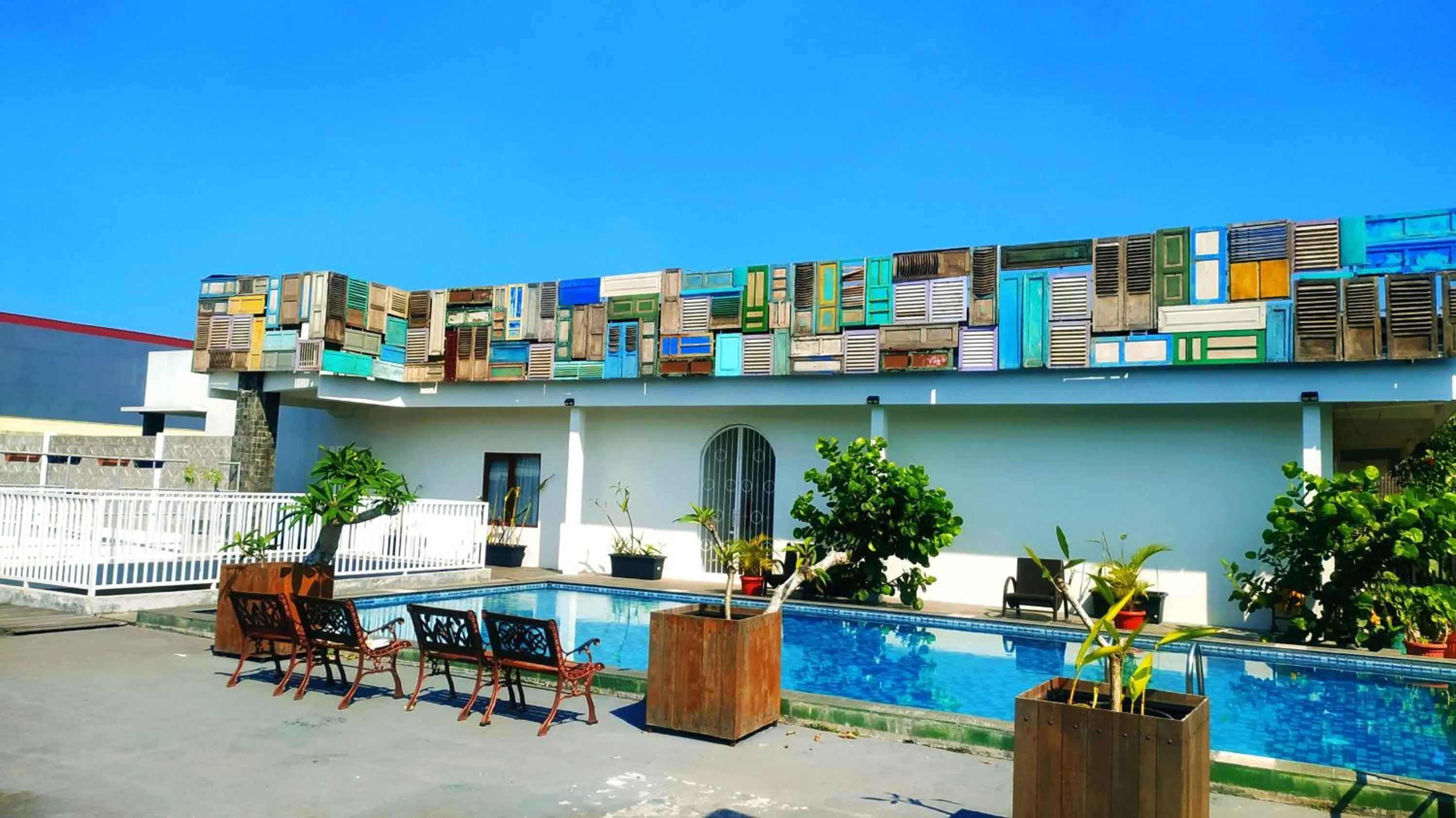 Swimming pool in SARE HOTEL MALIOBORO