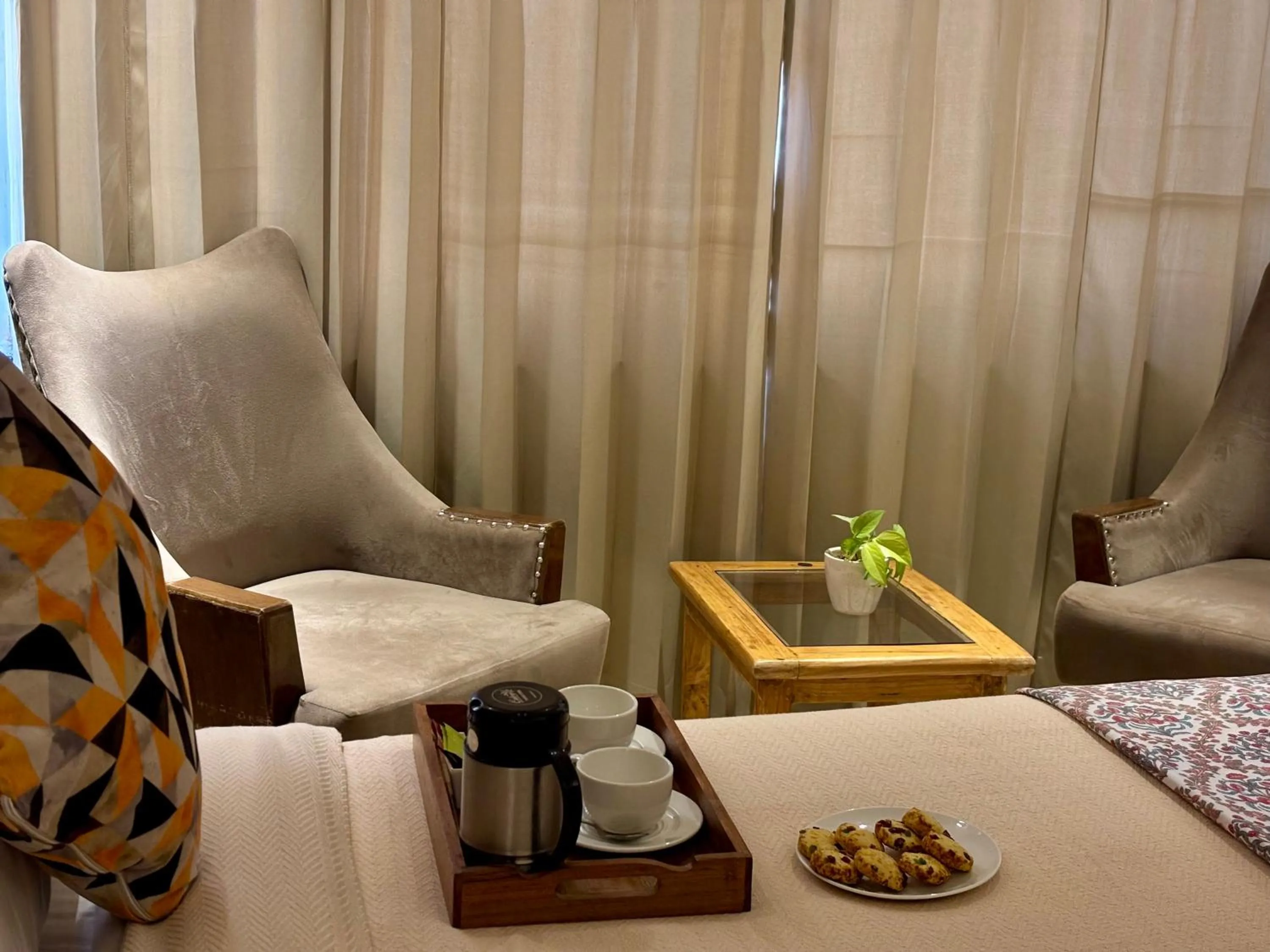 Coffee/tea facilities in Vyom Boutique Hotel Rishikesh