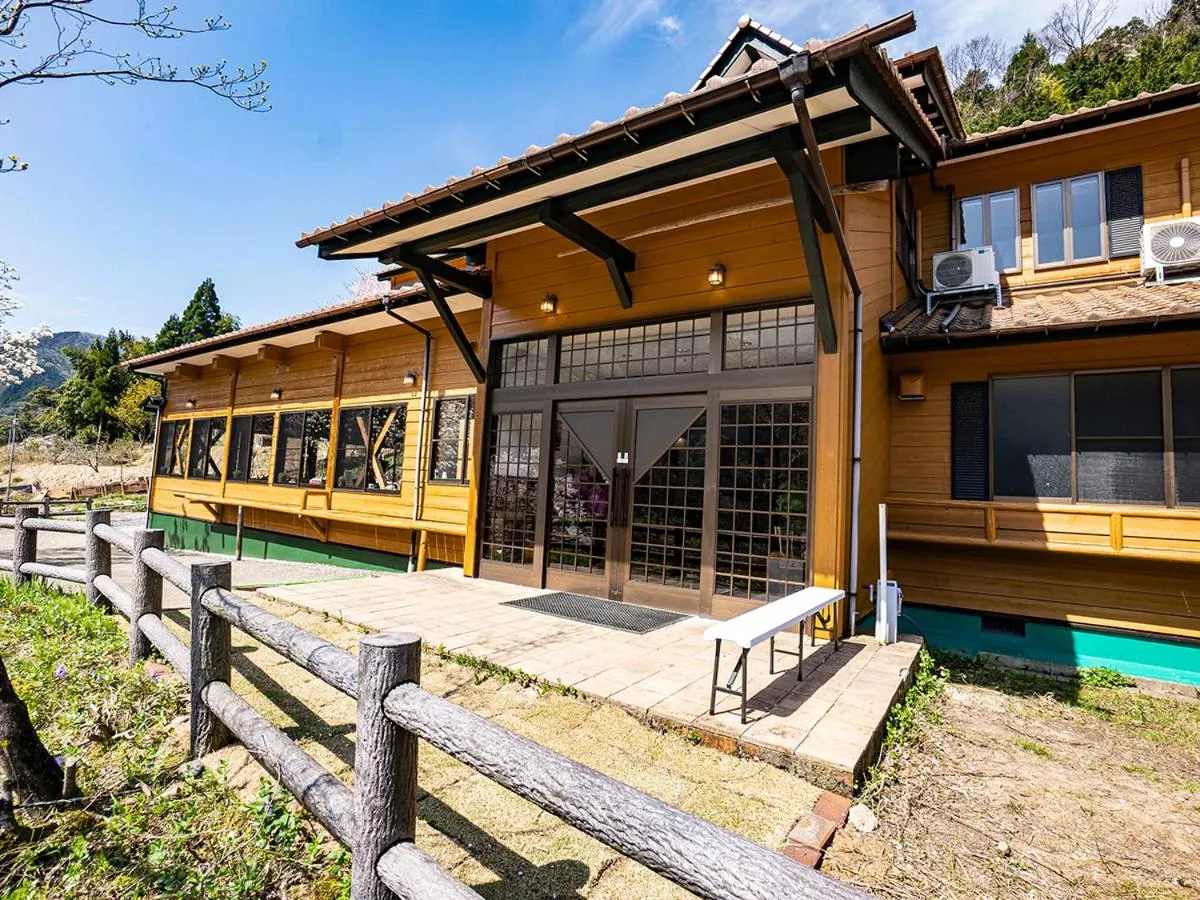 Property building in TABIHAKU STAY 香住