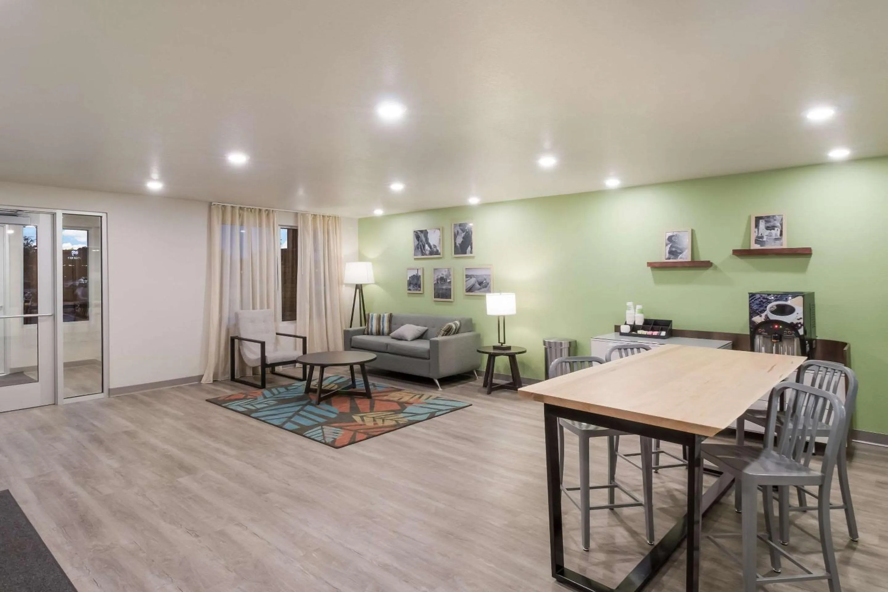 Lobby or reception in WoodSpring Suites Mesa Chandler
