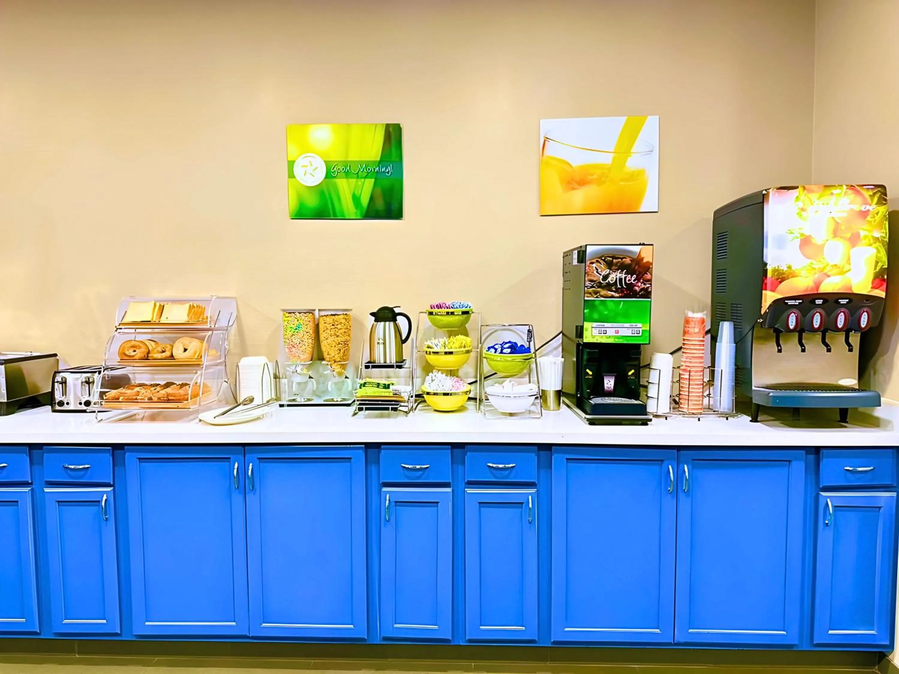 Buffet breakfast in Quality Inn Fort Worth - Downtown East