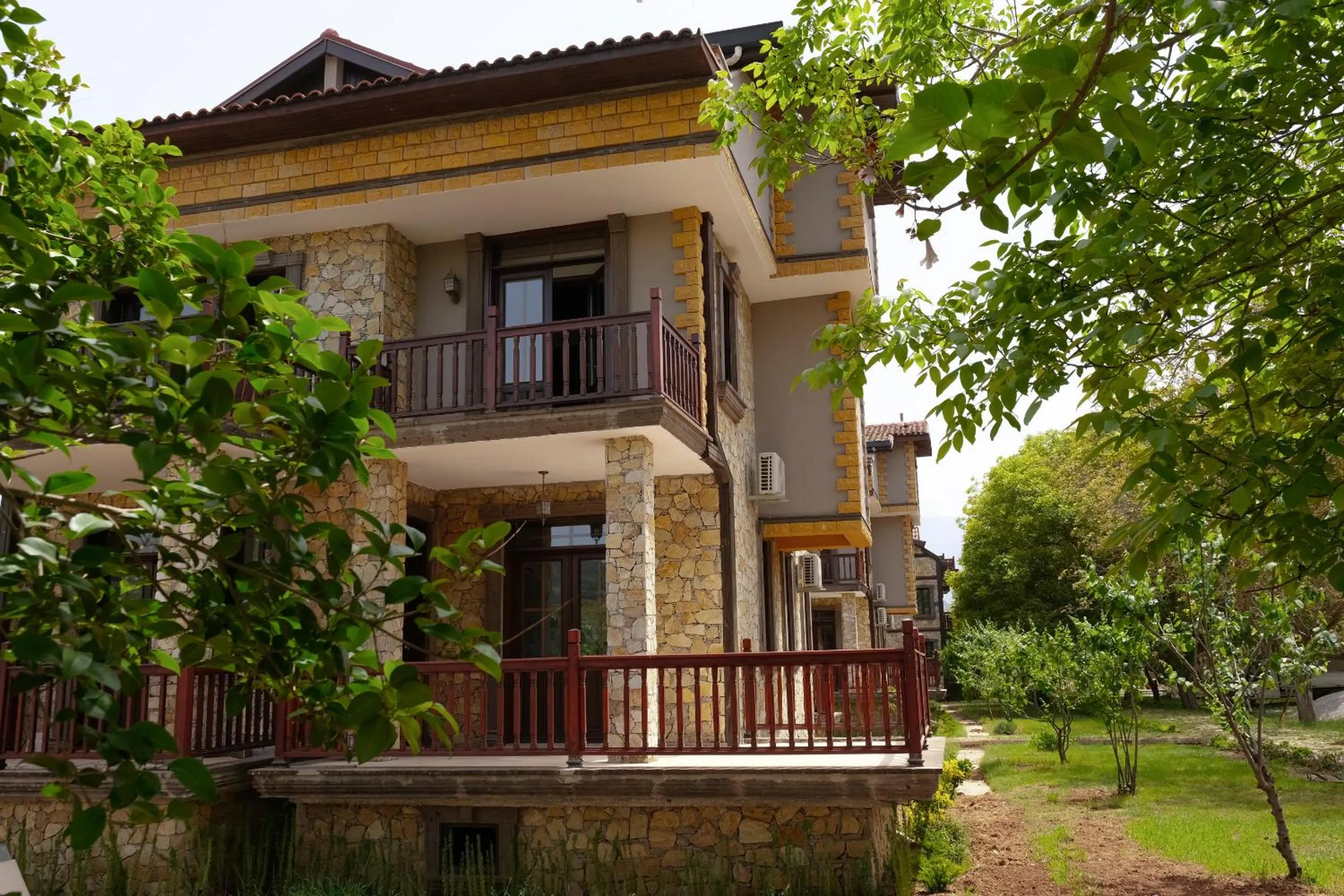 Property building in Enso Inn