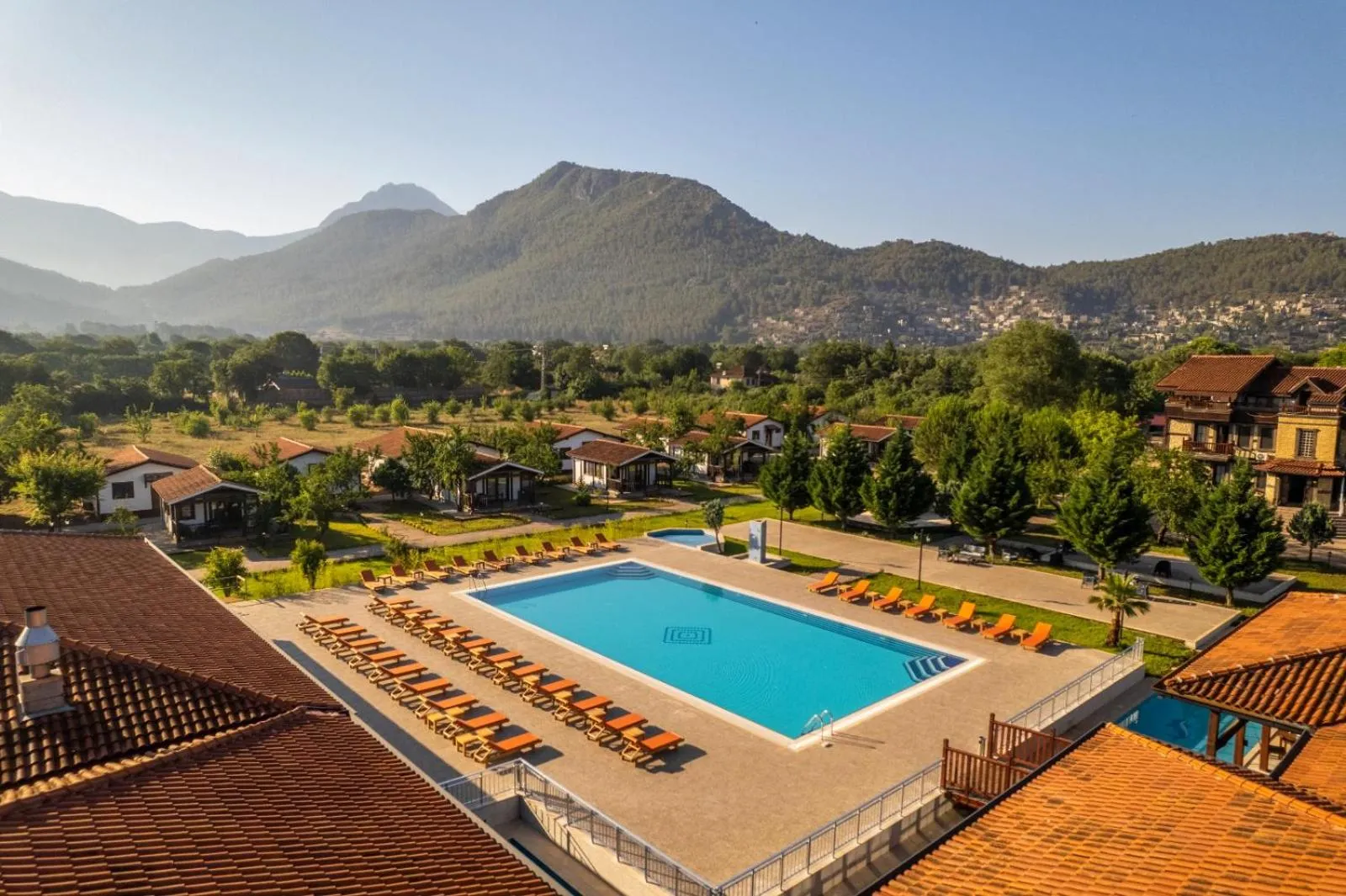 Property building in Enso Inn